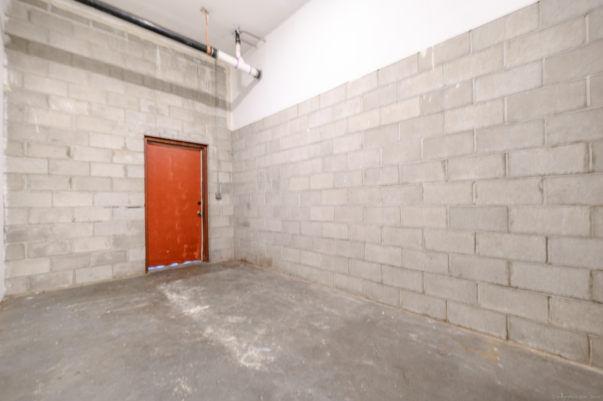 120 Columbus Place APT 17