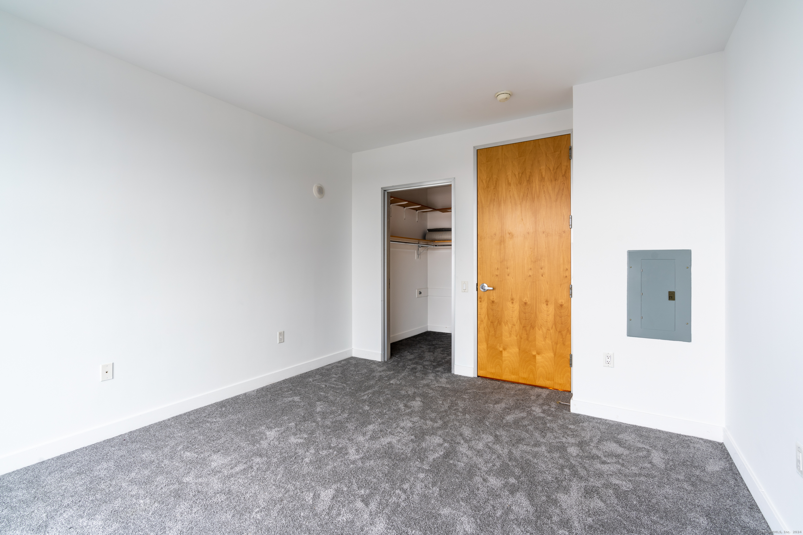 33 North Water Street 701