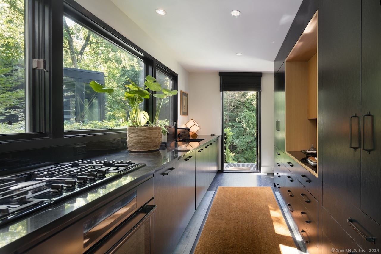 275 Dibble Hill Road