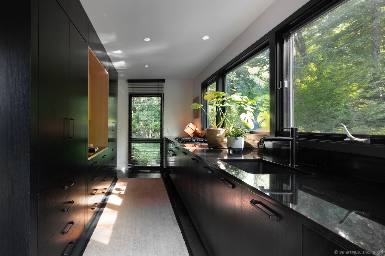 275 Dibble Hill Road