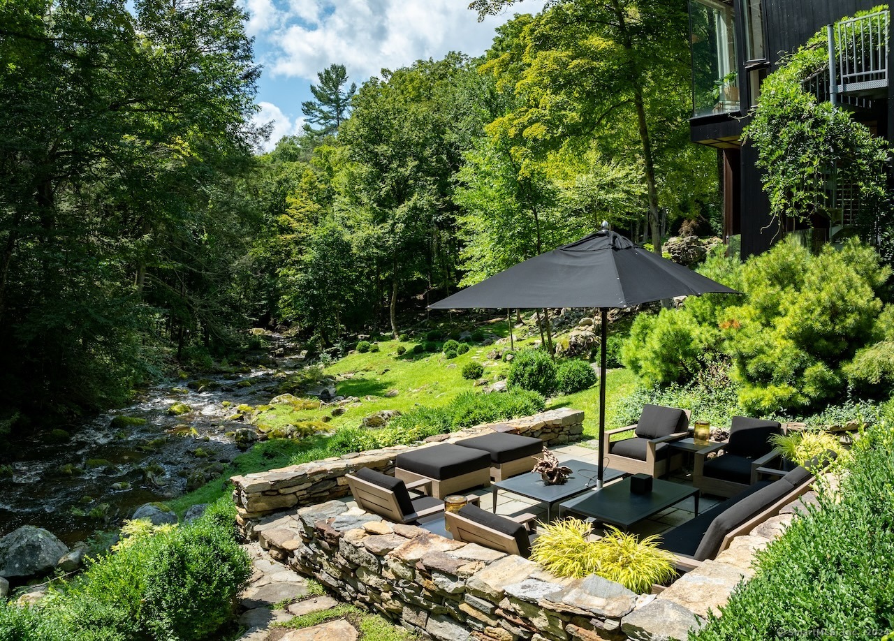 275 Dibble Hill Road