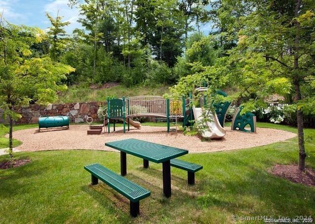 23 Ridgewood Drive 23