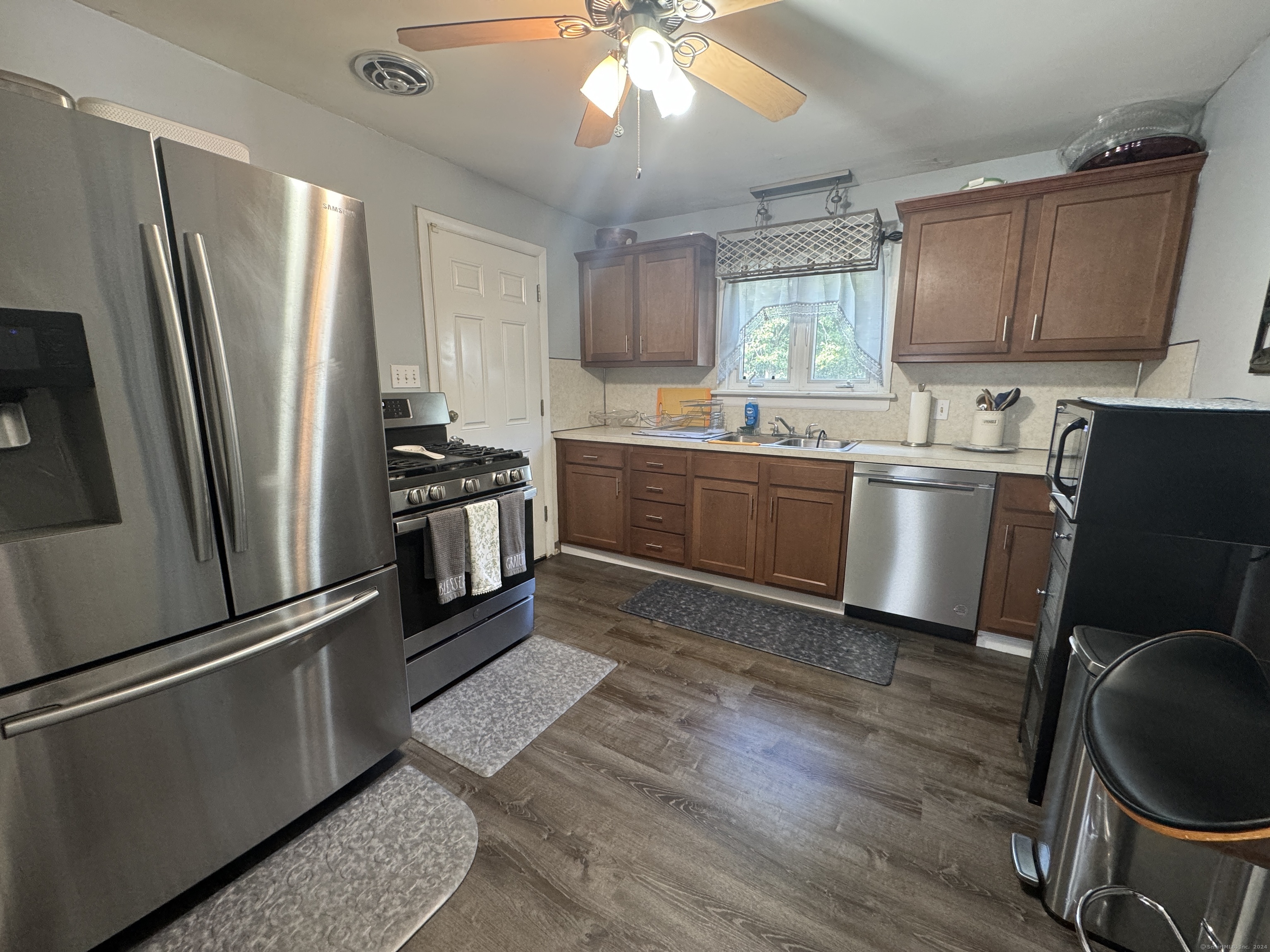 80 Overlook Avenue