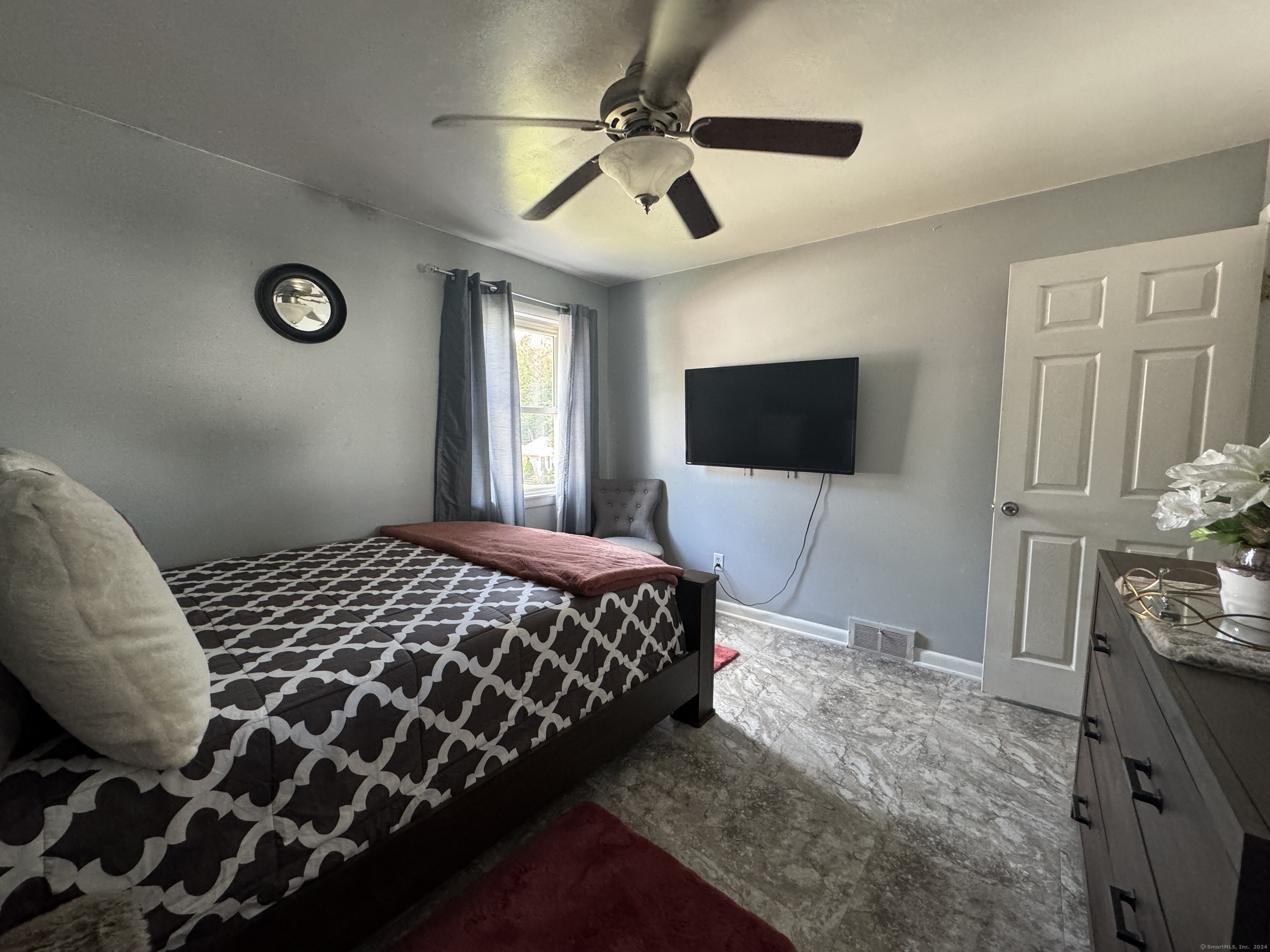 80 Overlook Avenue