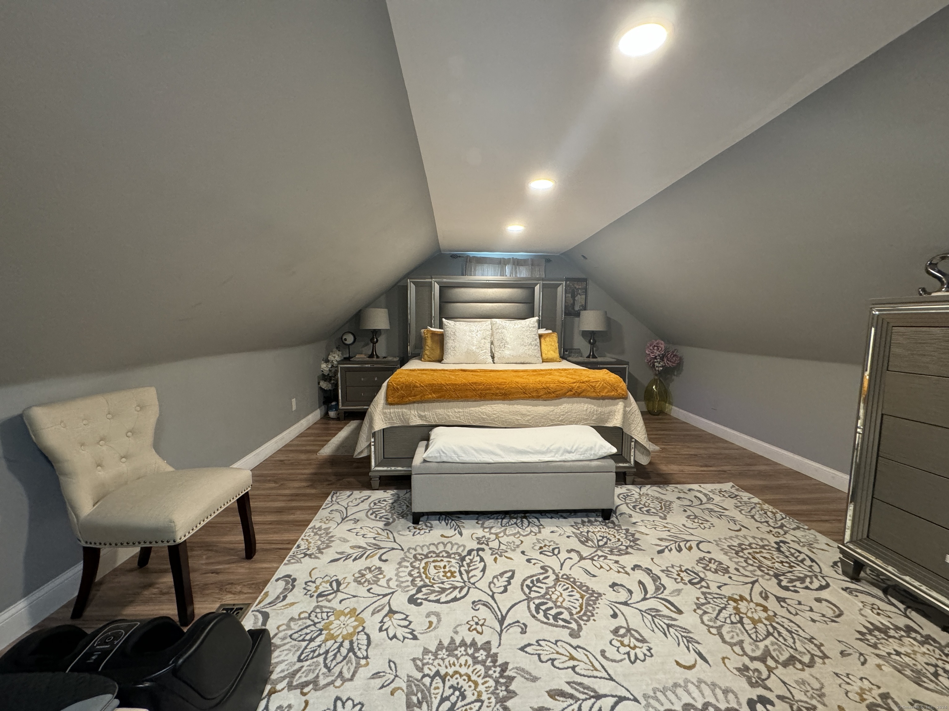 80 Overlook Avenue