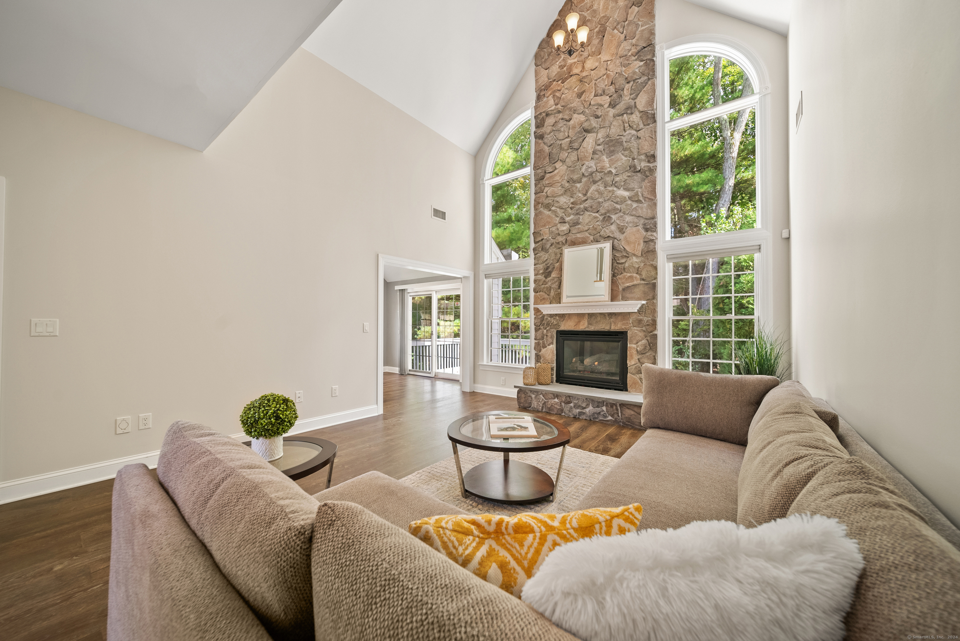 37 Worthington Drive 37