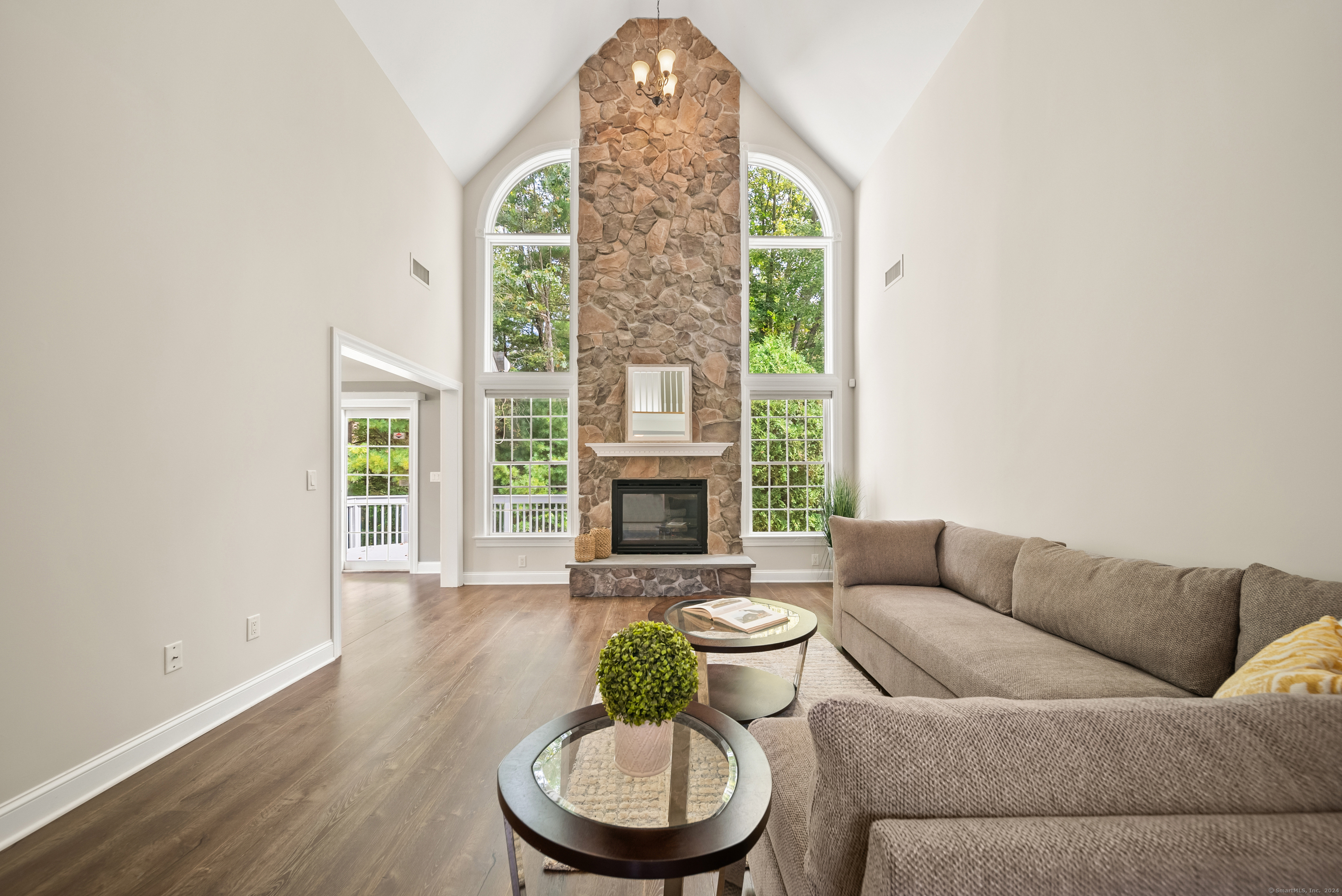 37 Worthington Drive 37