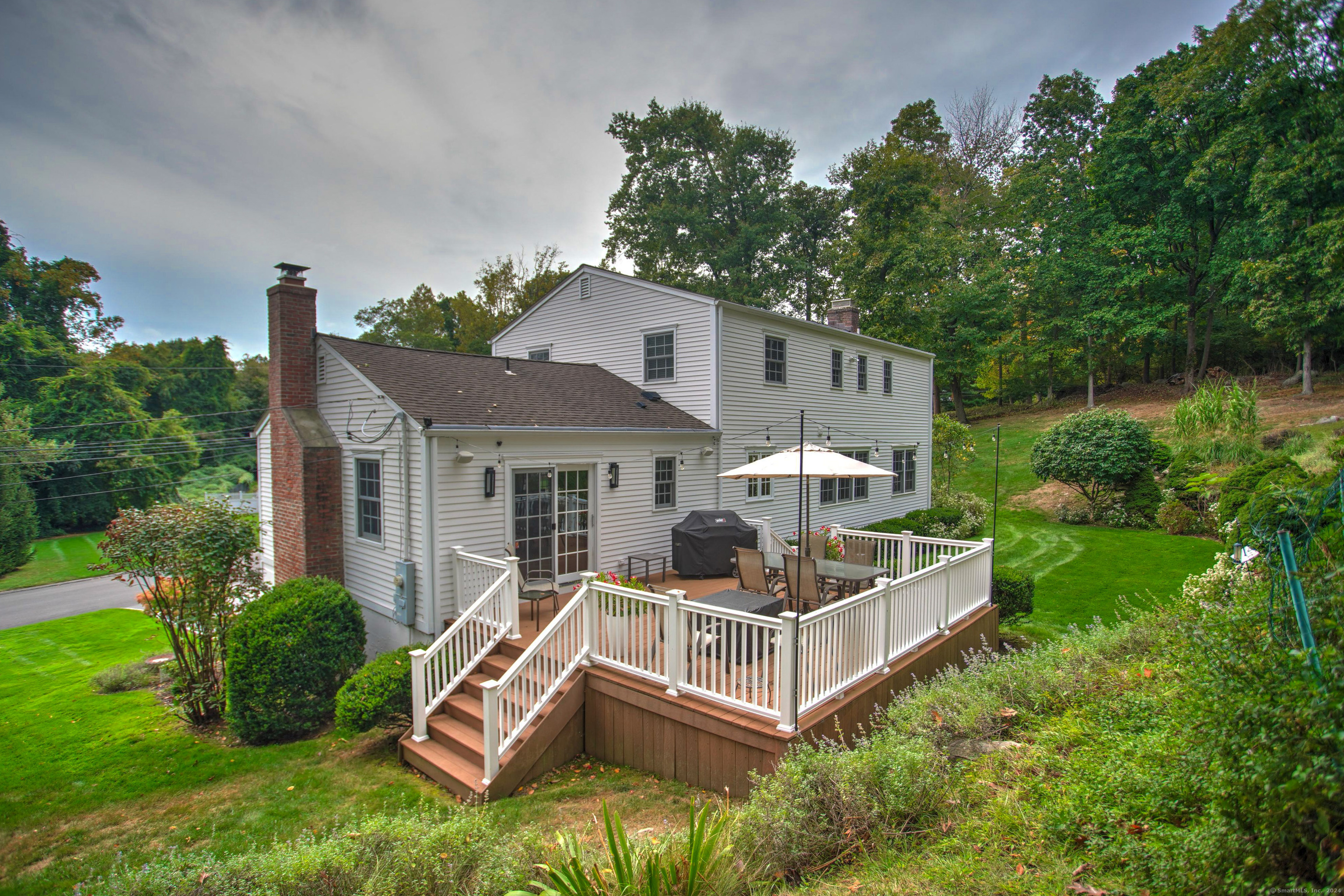 5 Hilly Field Lane