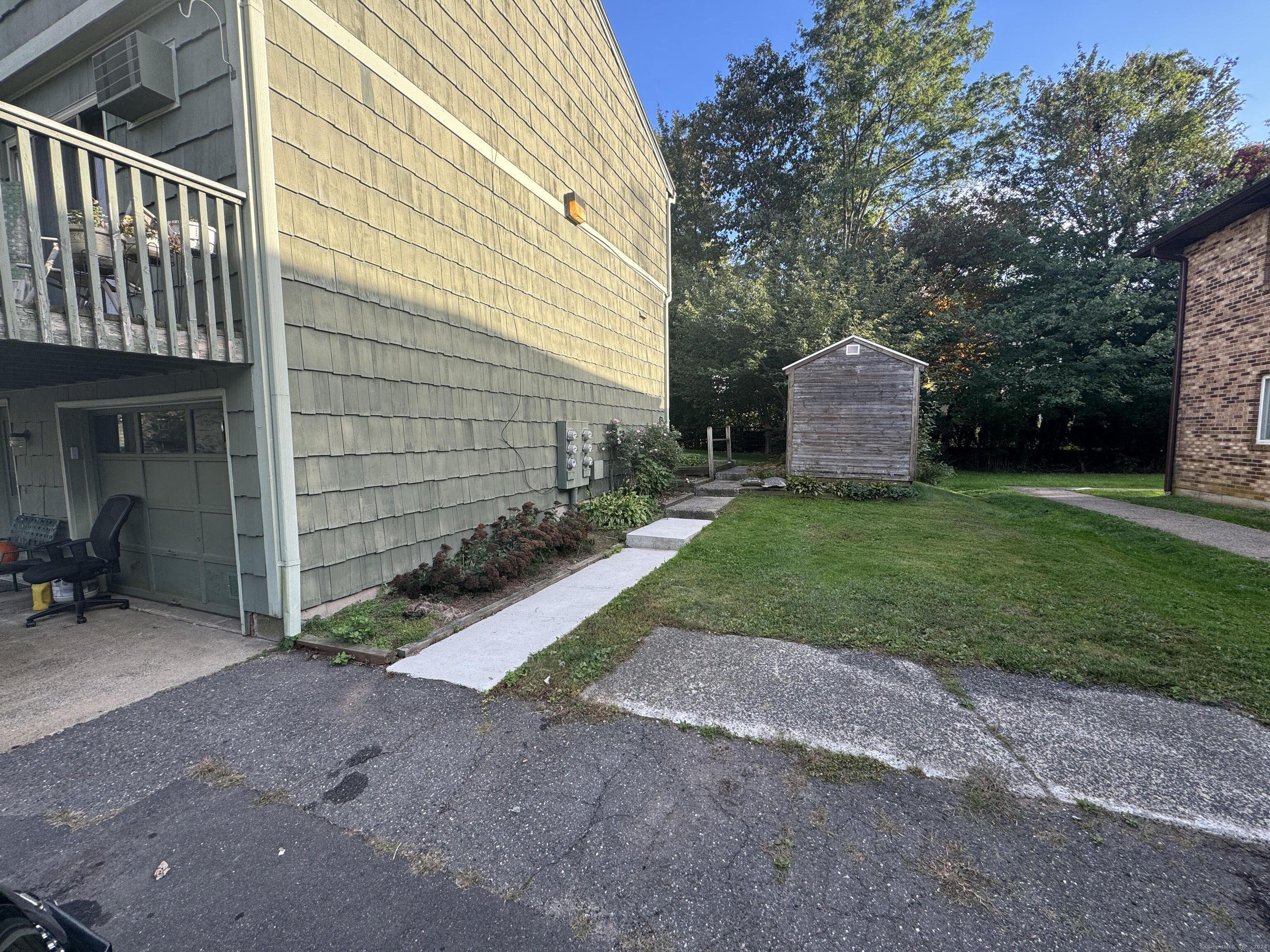 1400 Meriden Road Apt 6-1