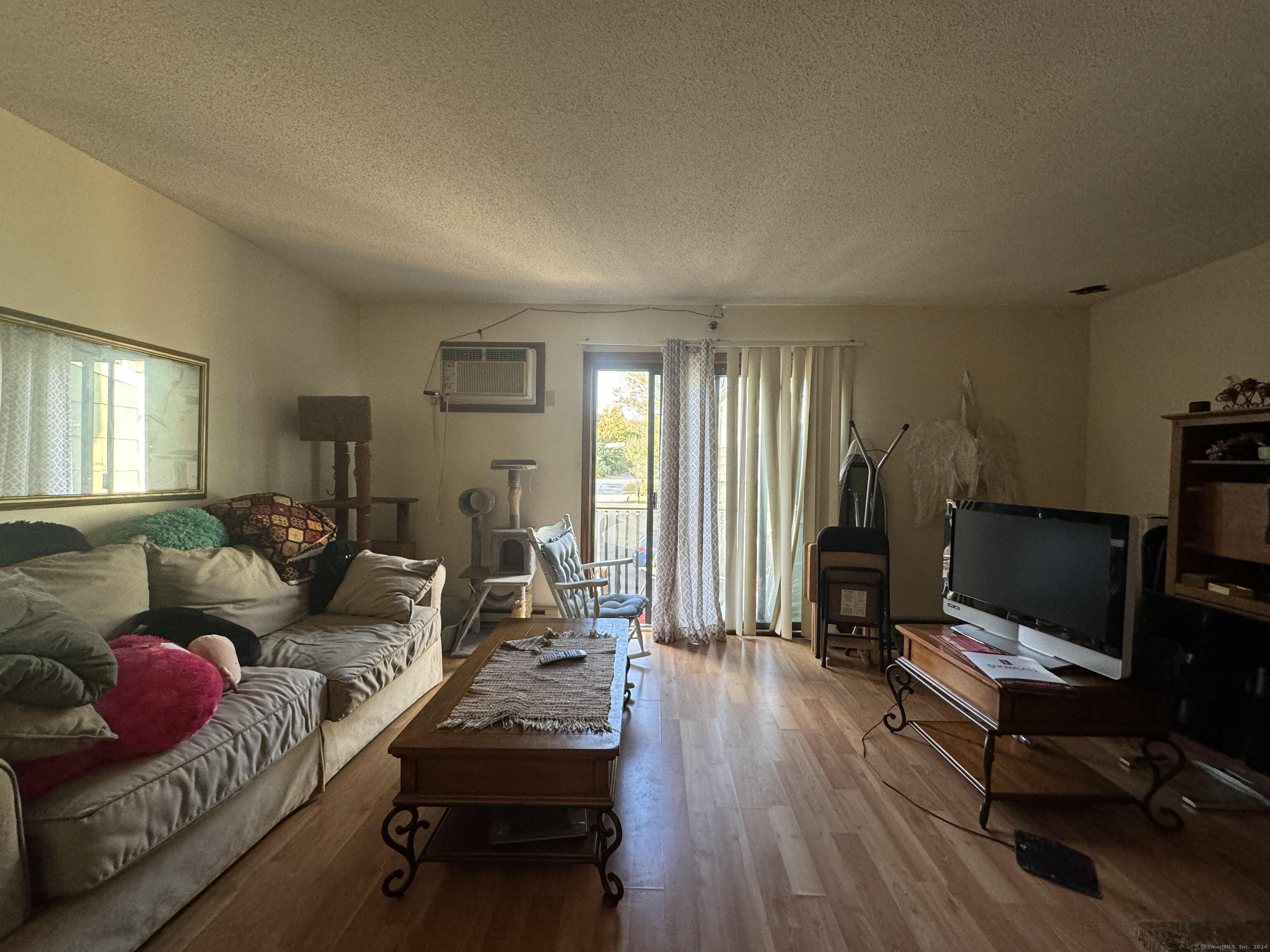 1400 Meriden Road Apt 6-1