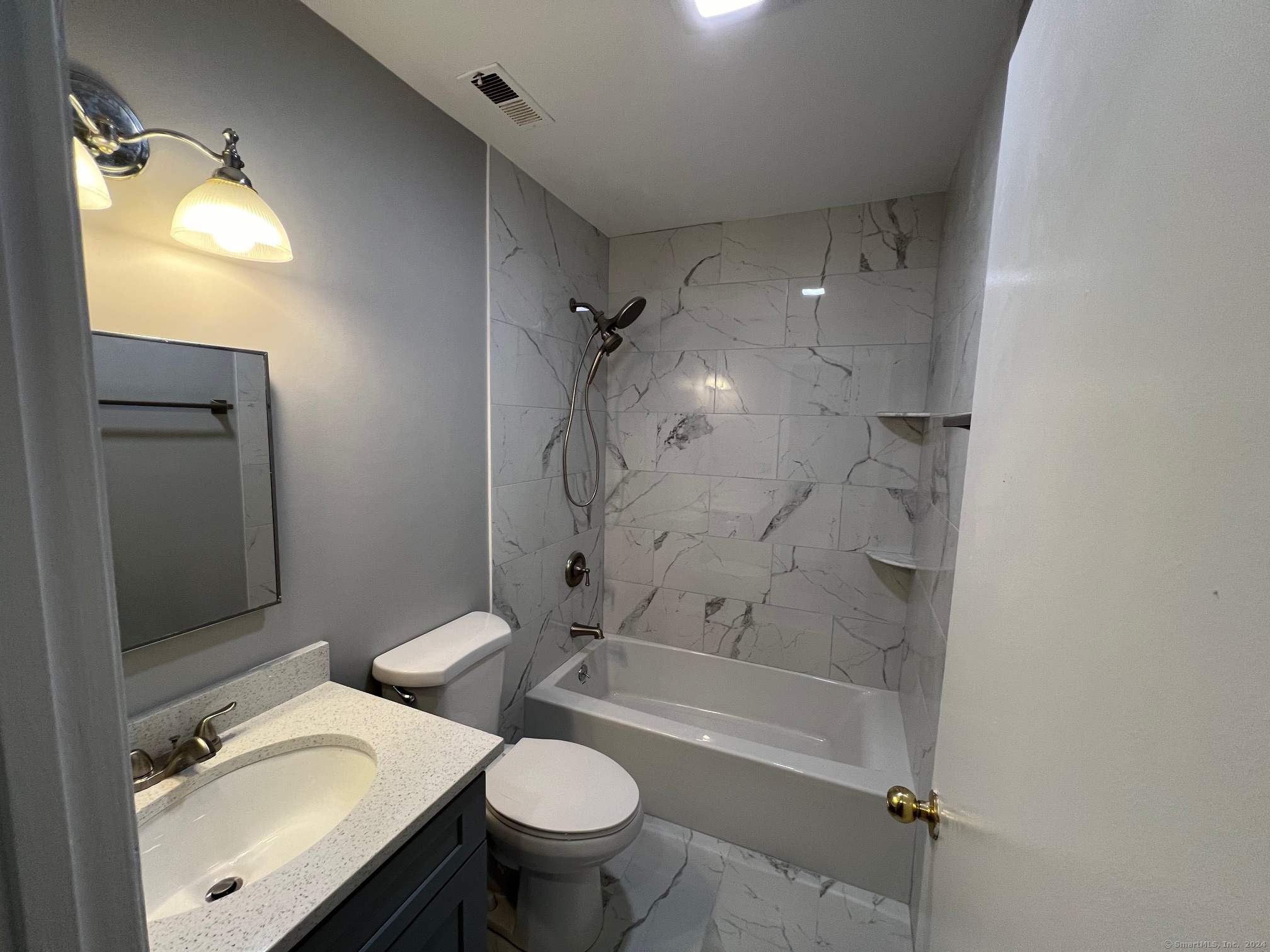 769 Sylvan Avenue APT 15