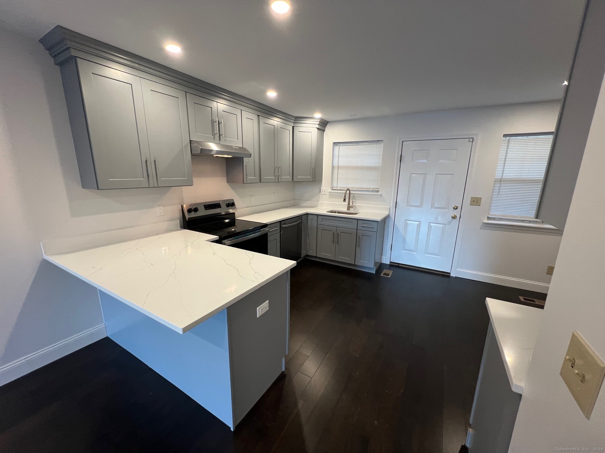 769 Sylvan Avenue APT 15