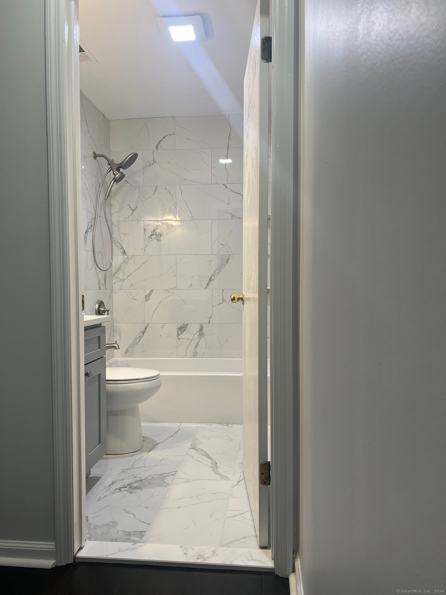 769 Sylvan Avenue APT 15
