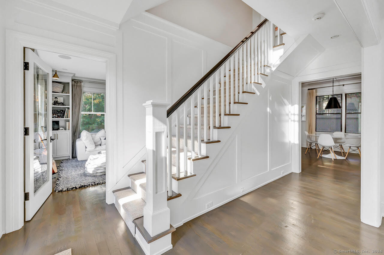 16 Ridge Drive