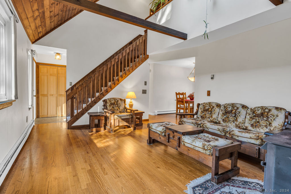 55 Crabapple Lane