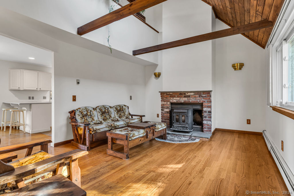 55 Crabapple Lane