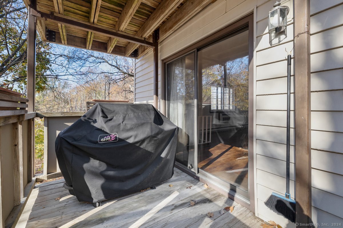 202 Soundview Avenue 48