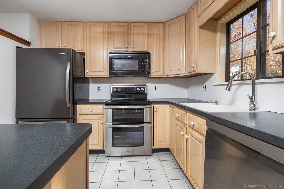 202 Soundview Avenue 48
