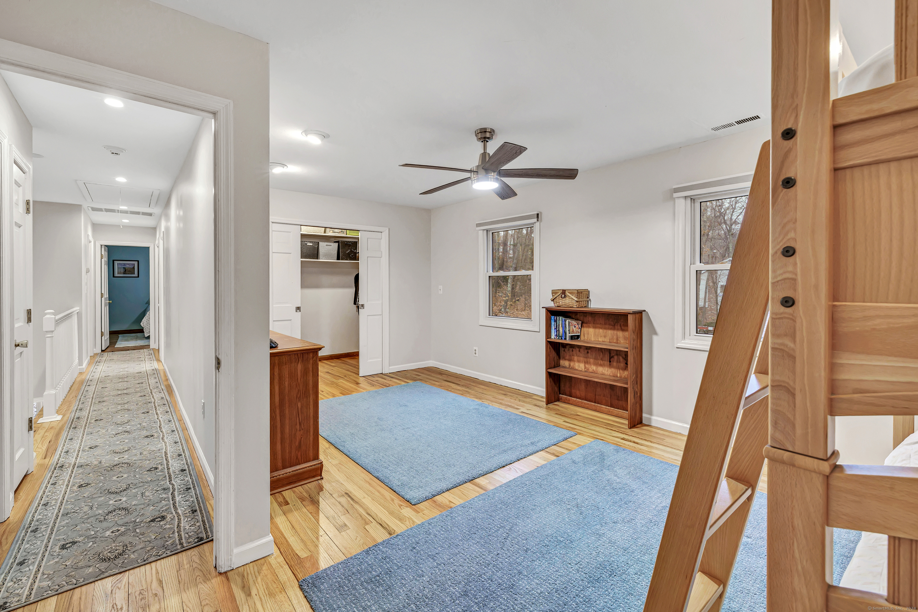 12 Indian Ledge Drive