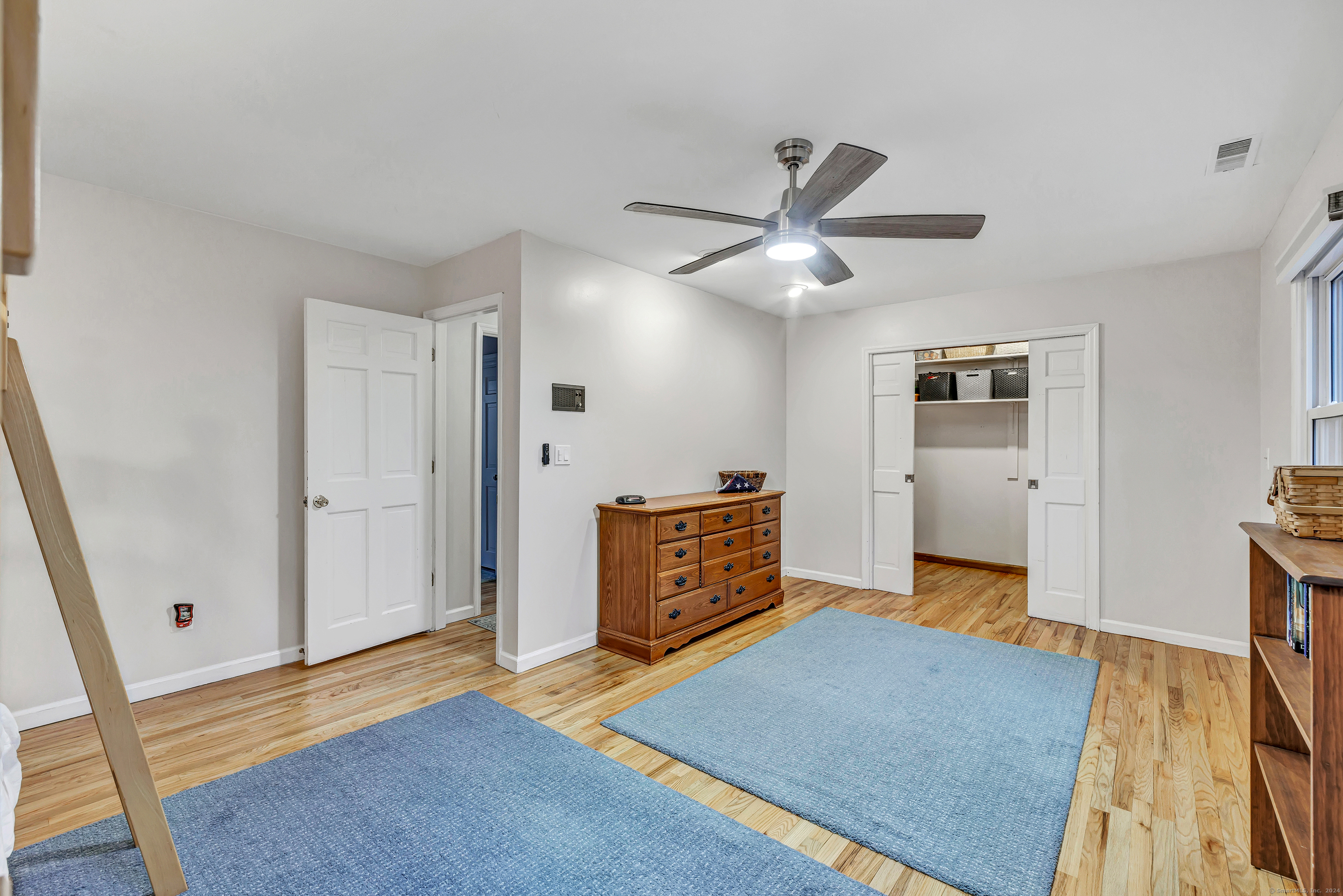 12 Indian Ledge Drive