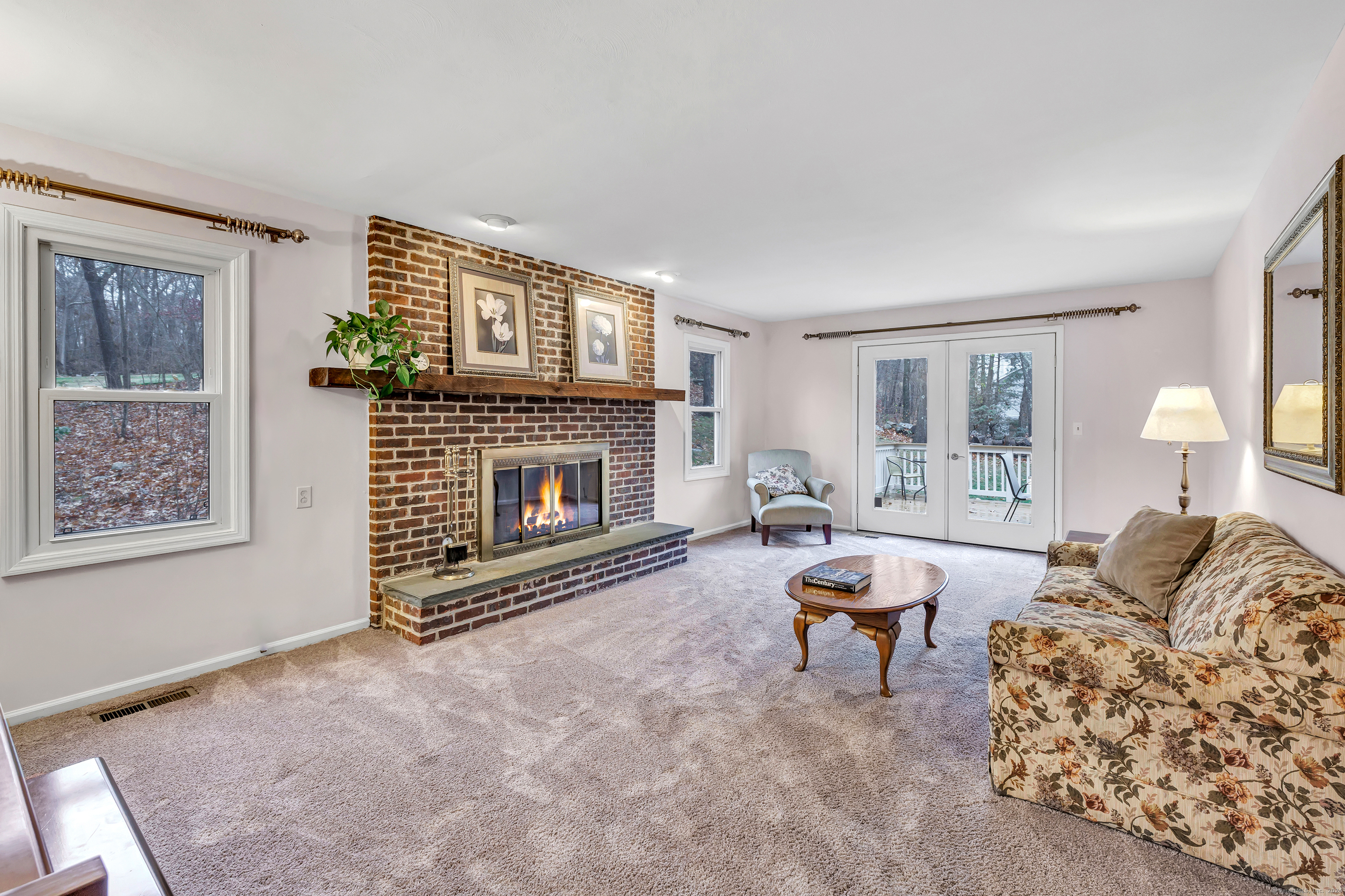 12 Indian Ledge Drive