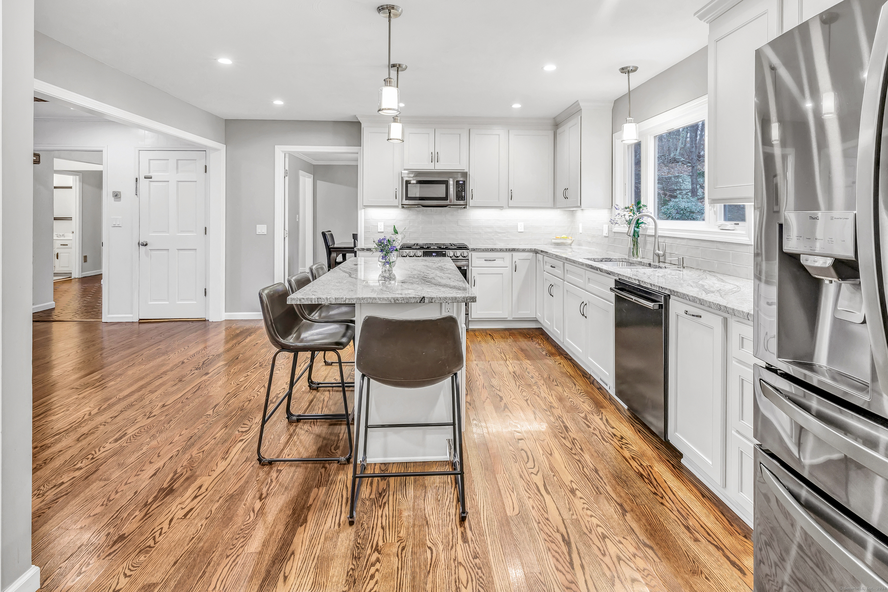 12 Indian Ledge Drive