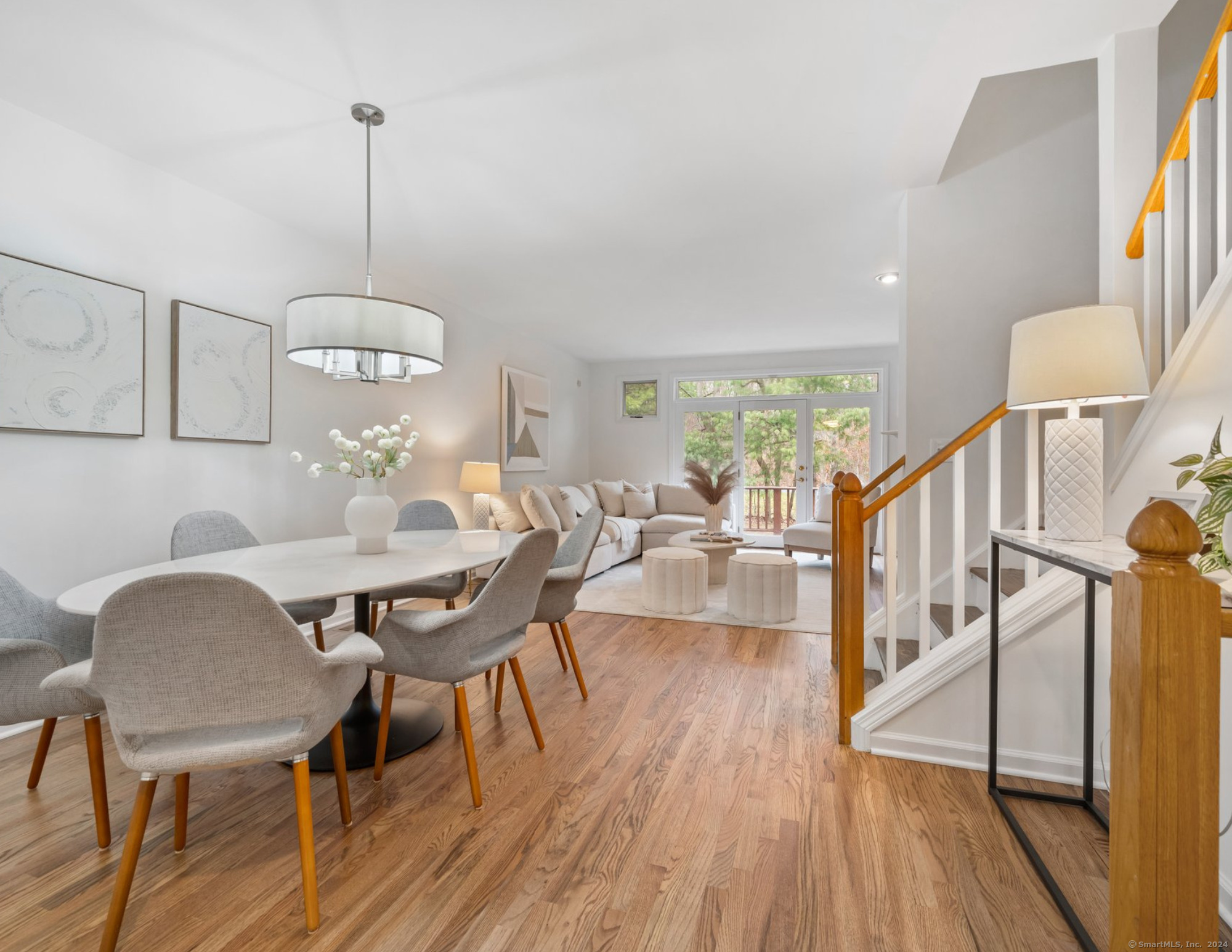 353 Summerfield Gardens 353