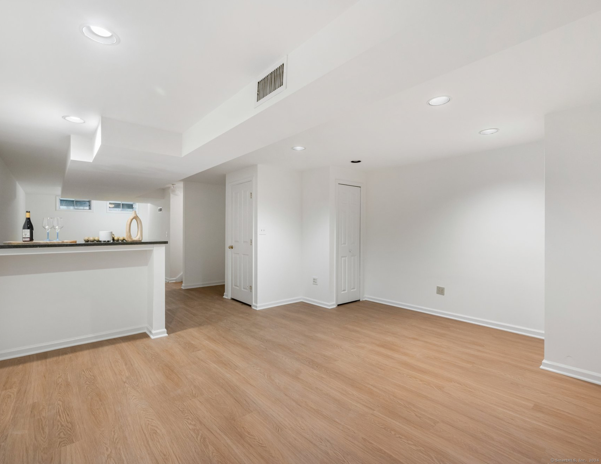 353 Summerfield Gardens 353
