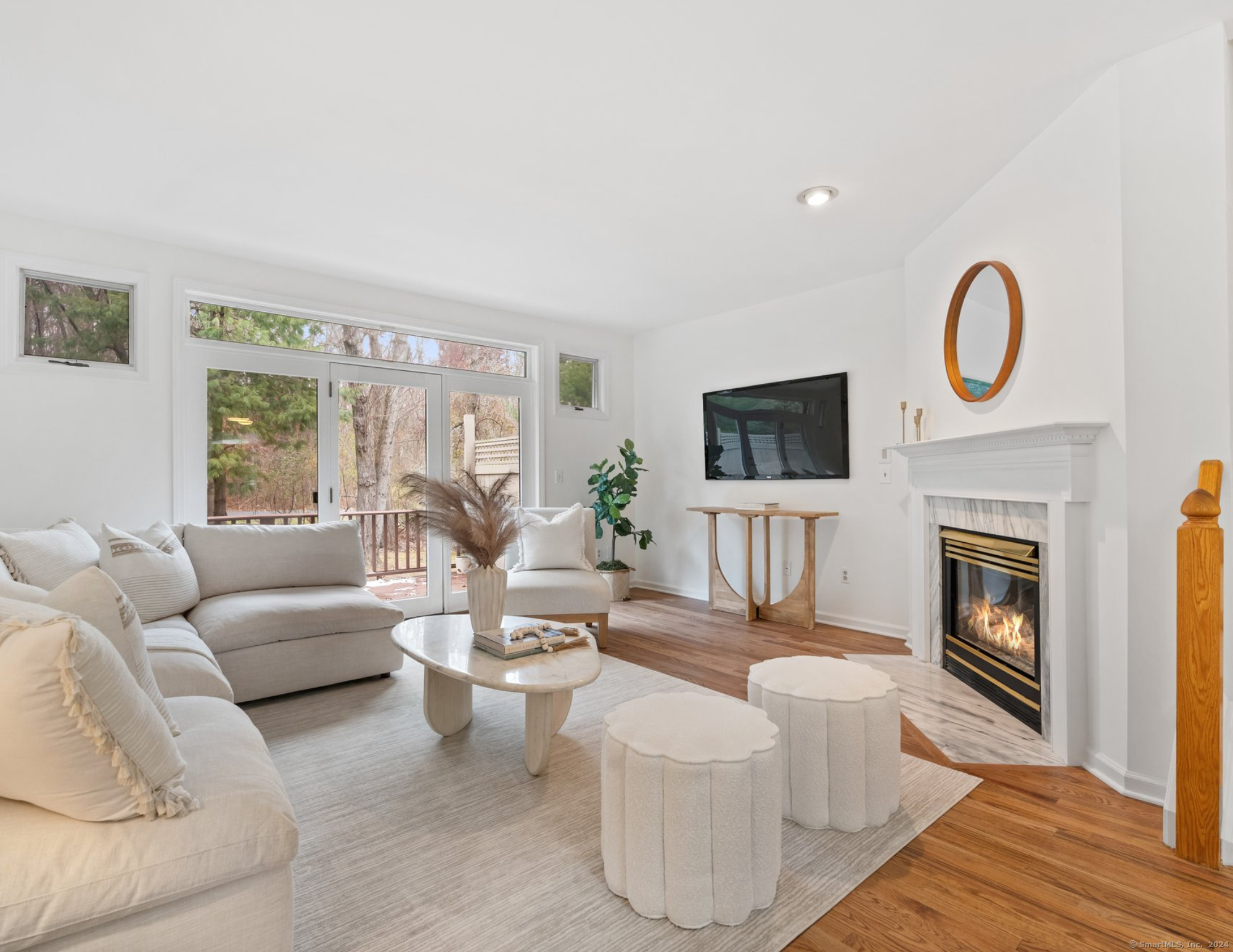 353 Summerfield Gardens 353