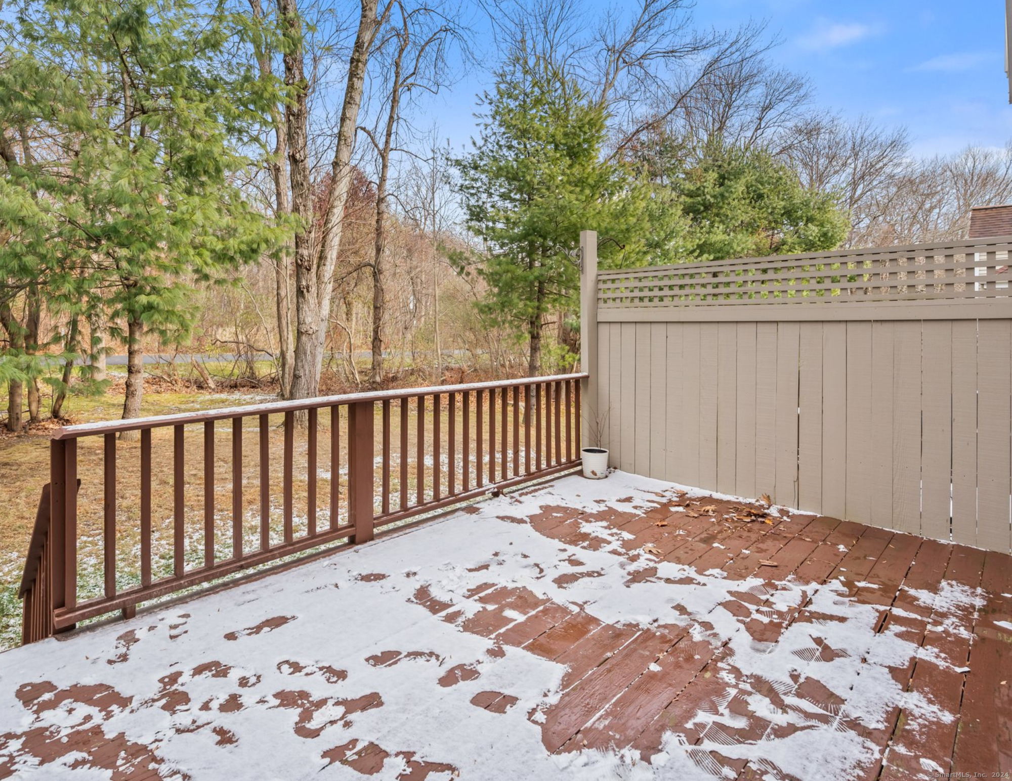 353 Summerfield Gardens 353