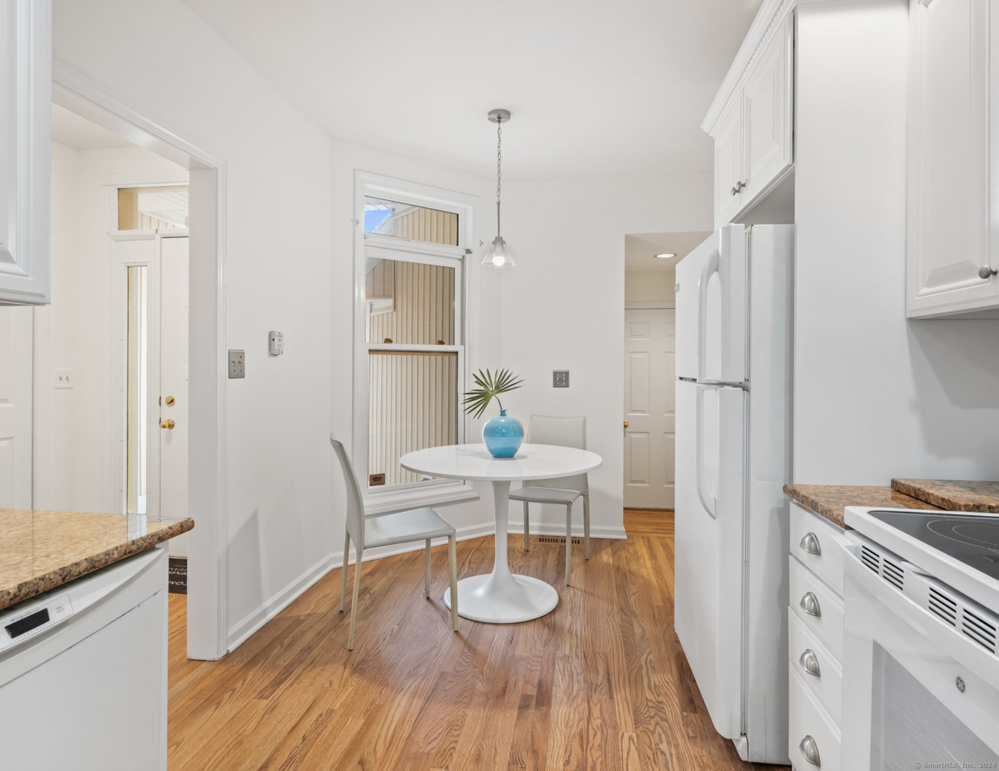 353 Summerfield Gardens 353