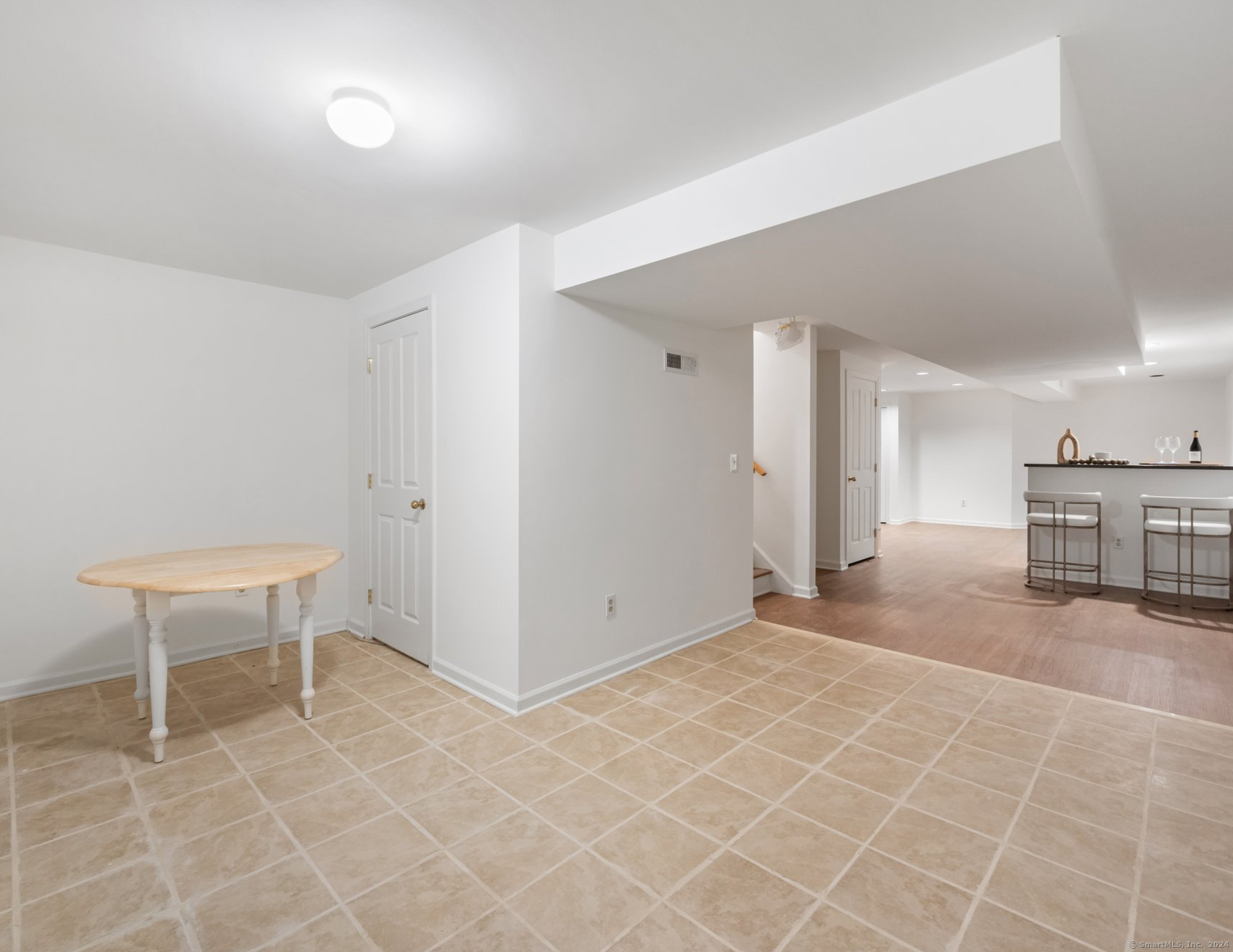 353 Summerfield Gardens 353