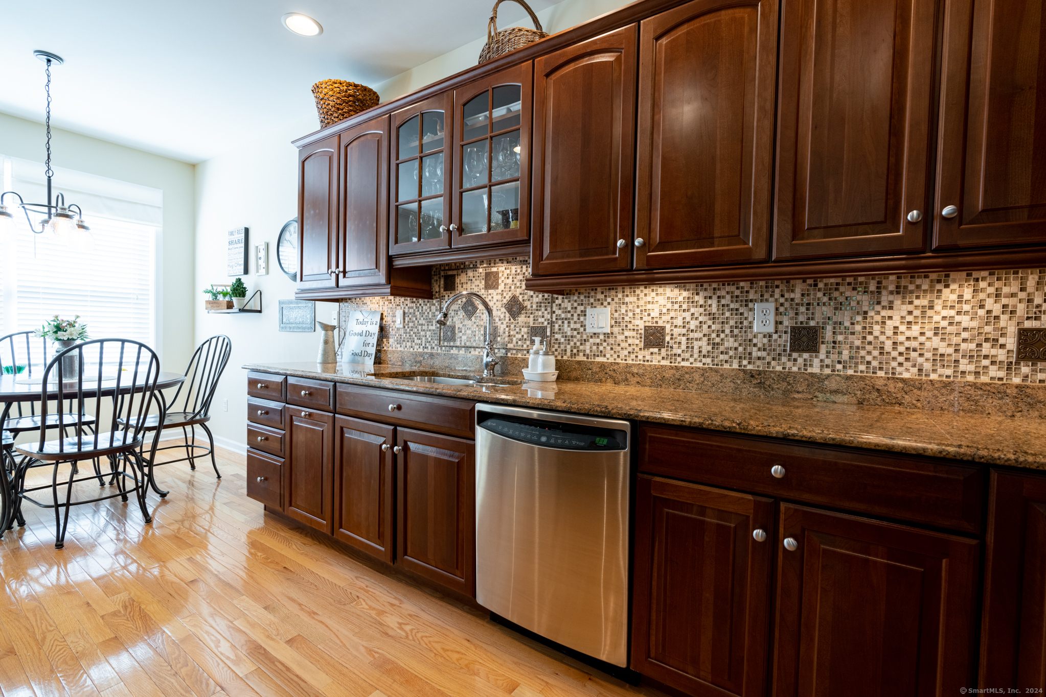 6 Ridgewood Drive 6