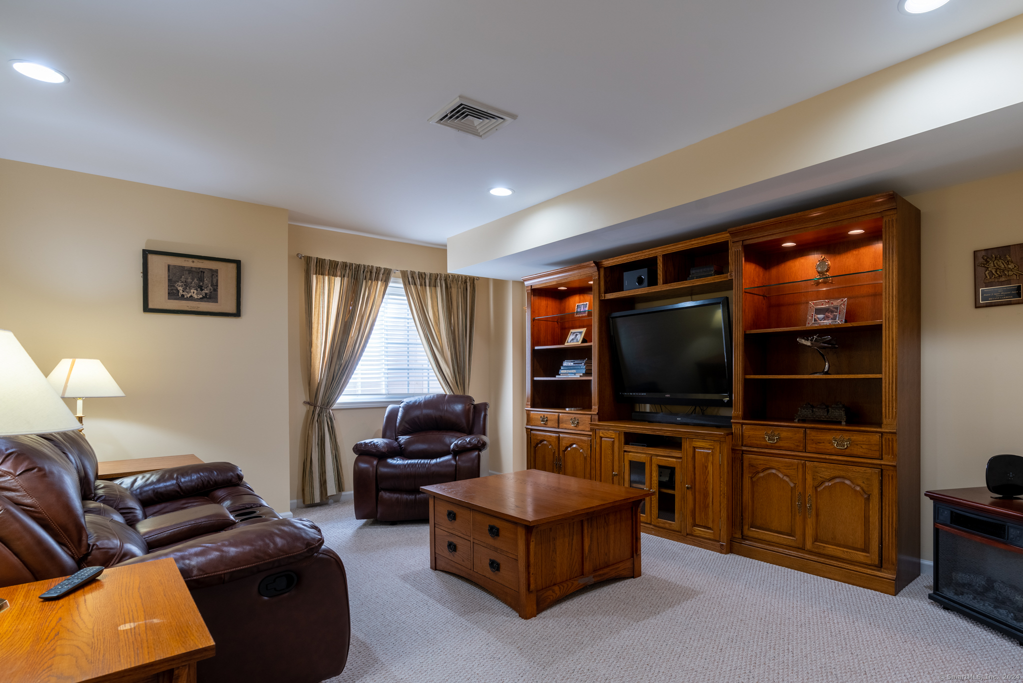 6 Ridgewood Drive 6