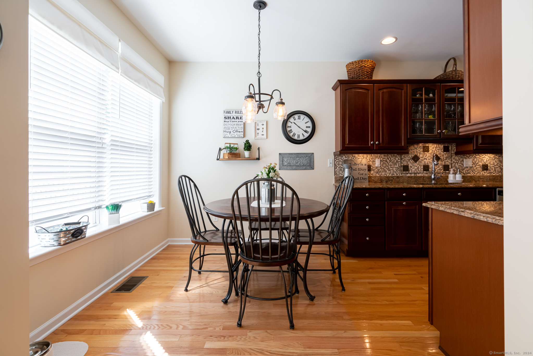 6 Ridgewood Drive 6