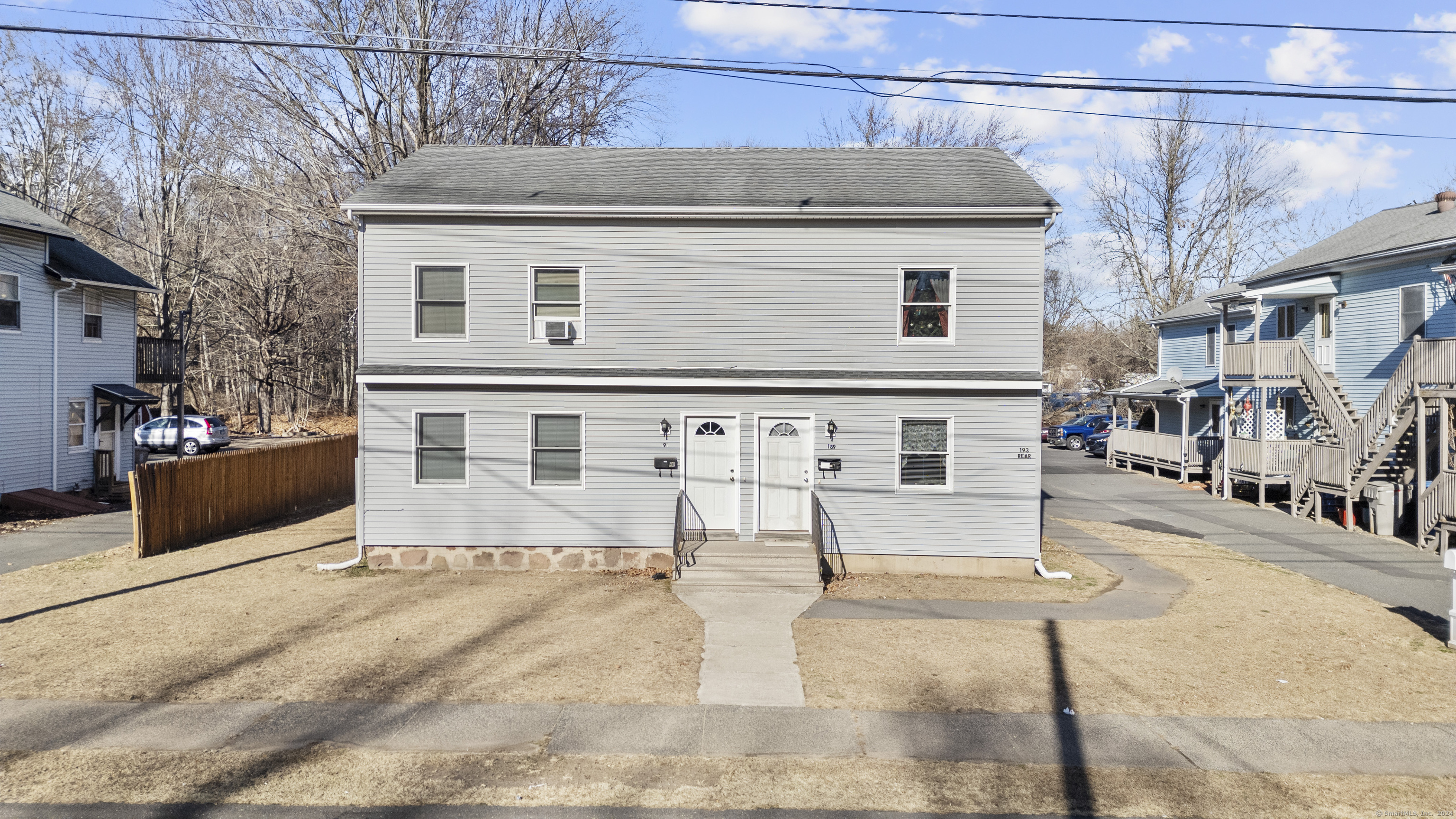 189 East Main Street