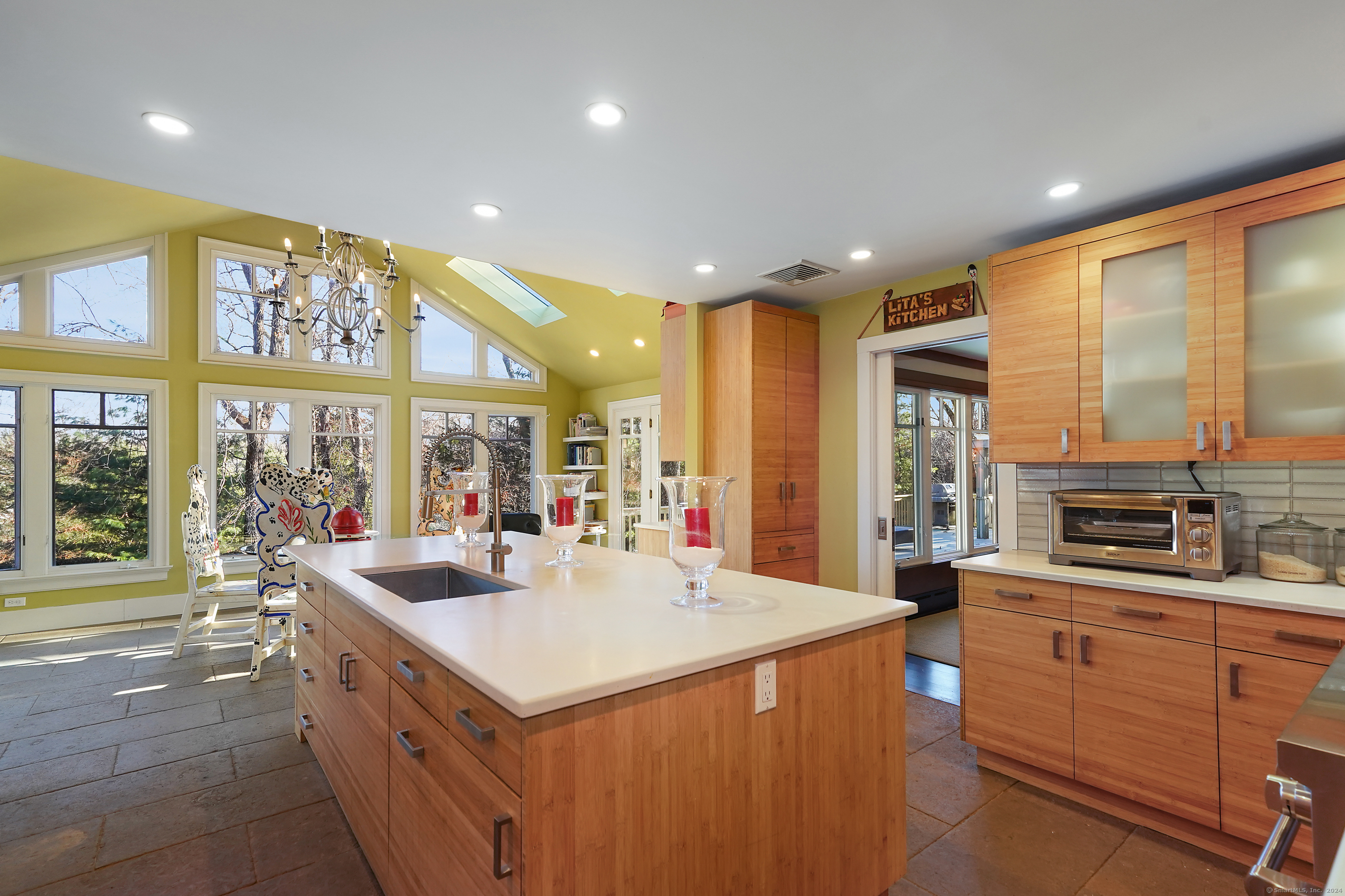 6 Fairview Drive