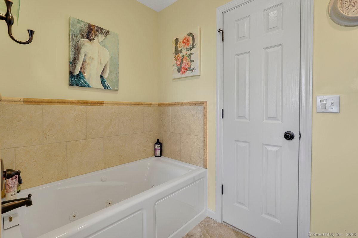 89 Clearview Avenue