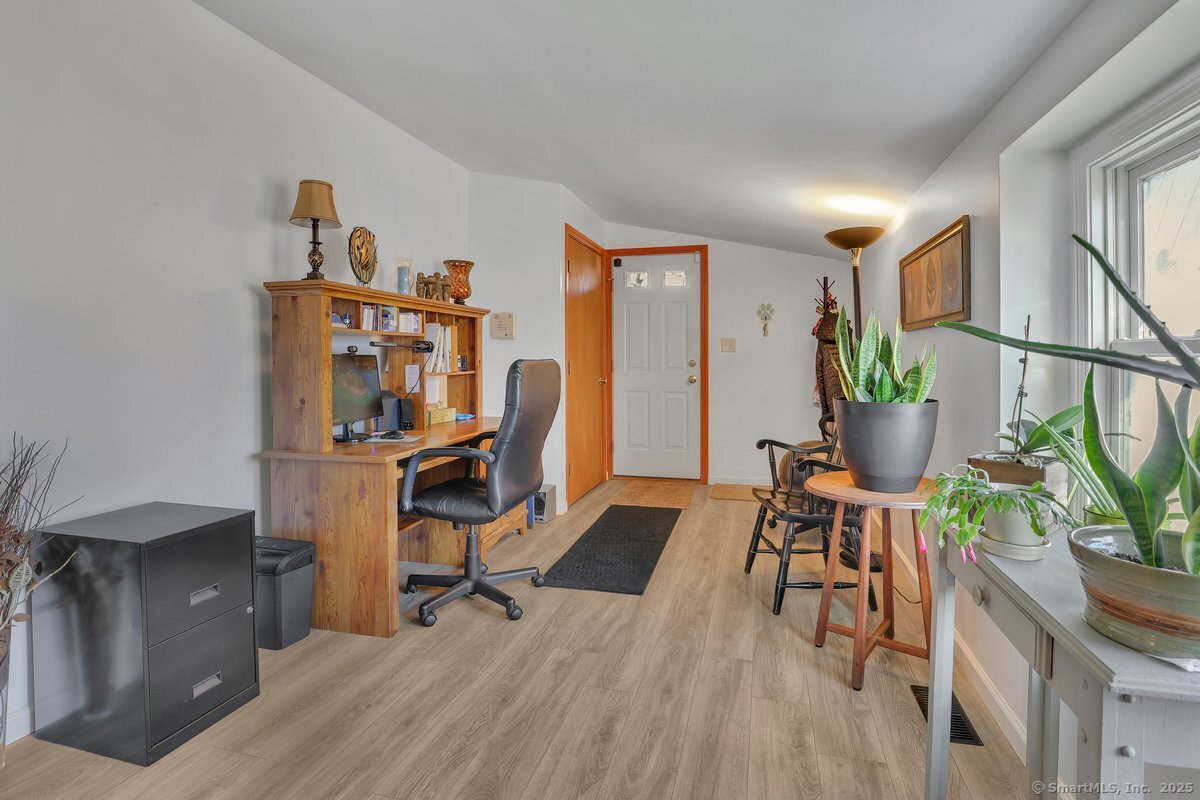 89 Clearview Avenue