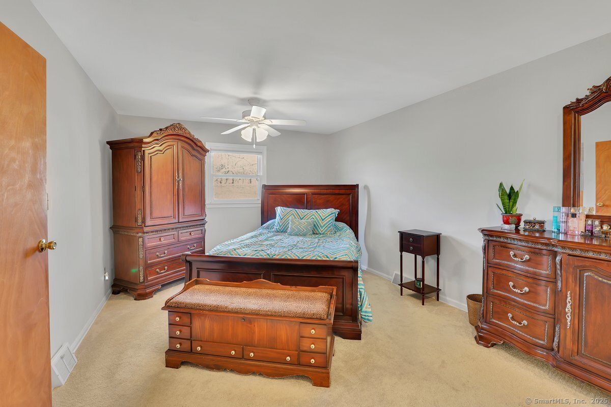 89 Clearview Avenue