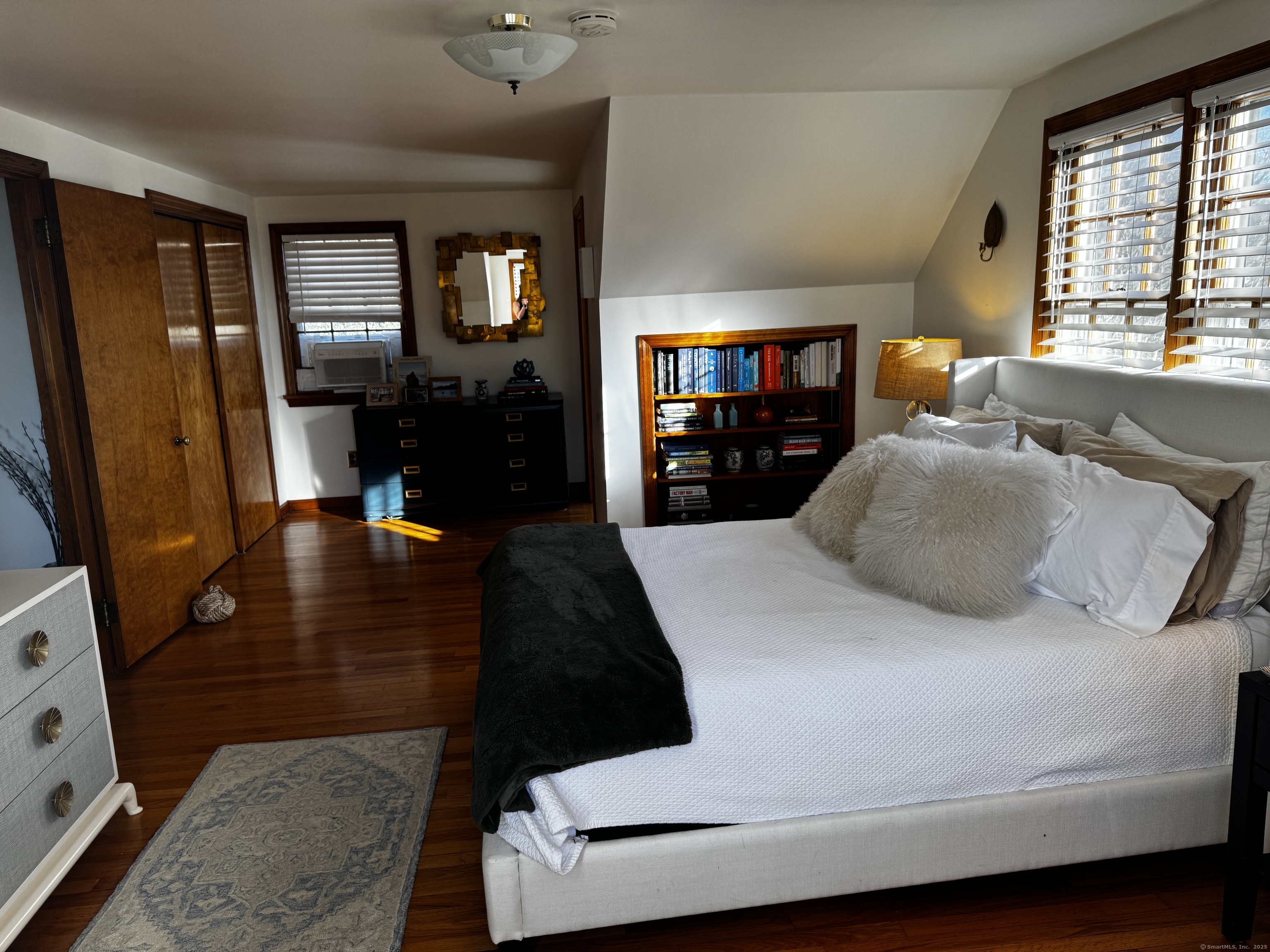 25 Ludlow Manor