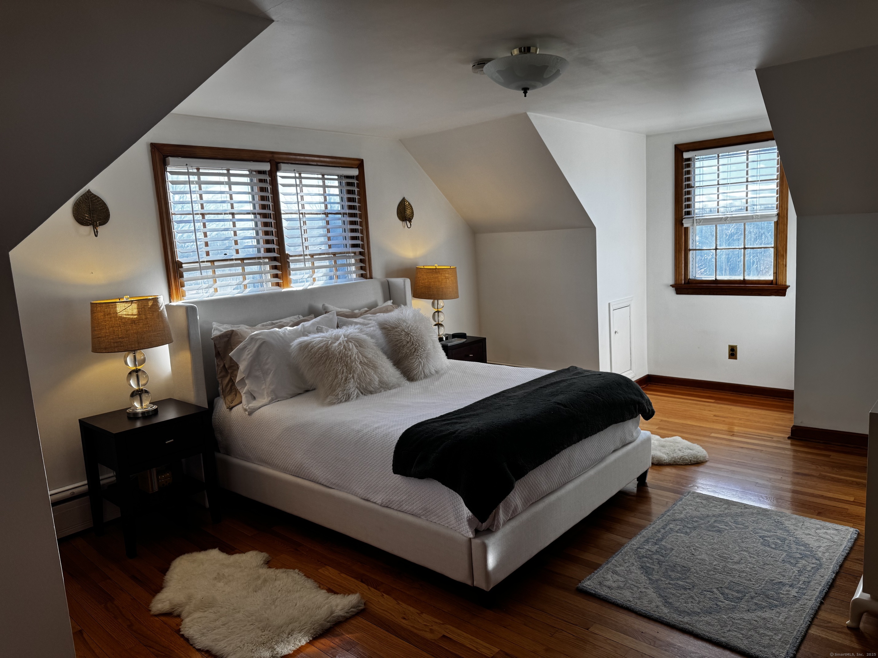 25 Ludlow Manor