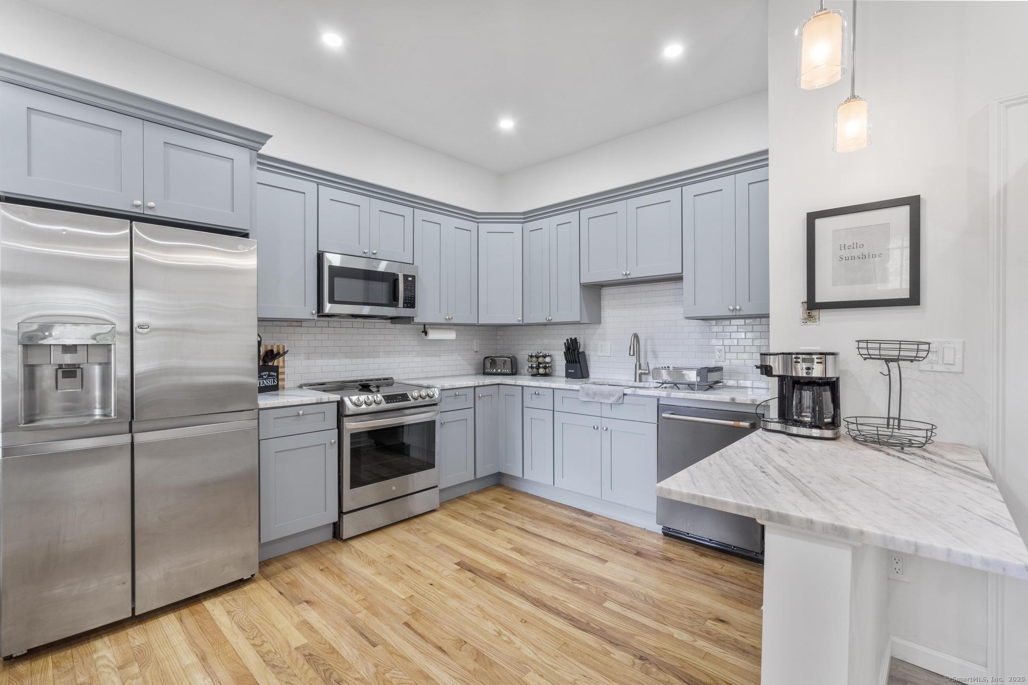 782 Asylum Avenue 782