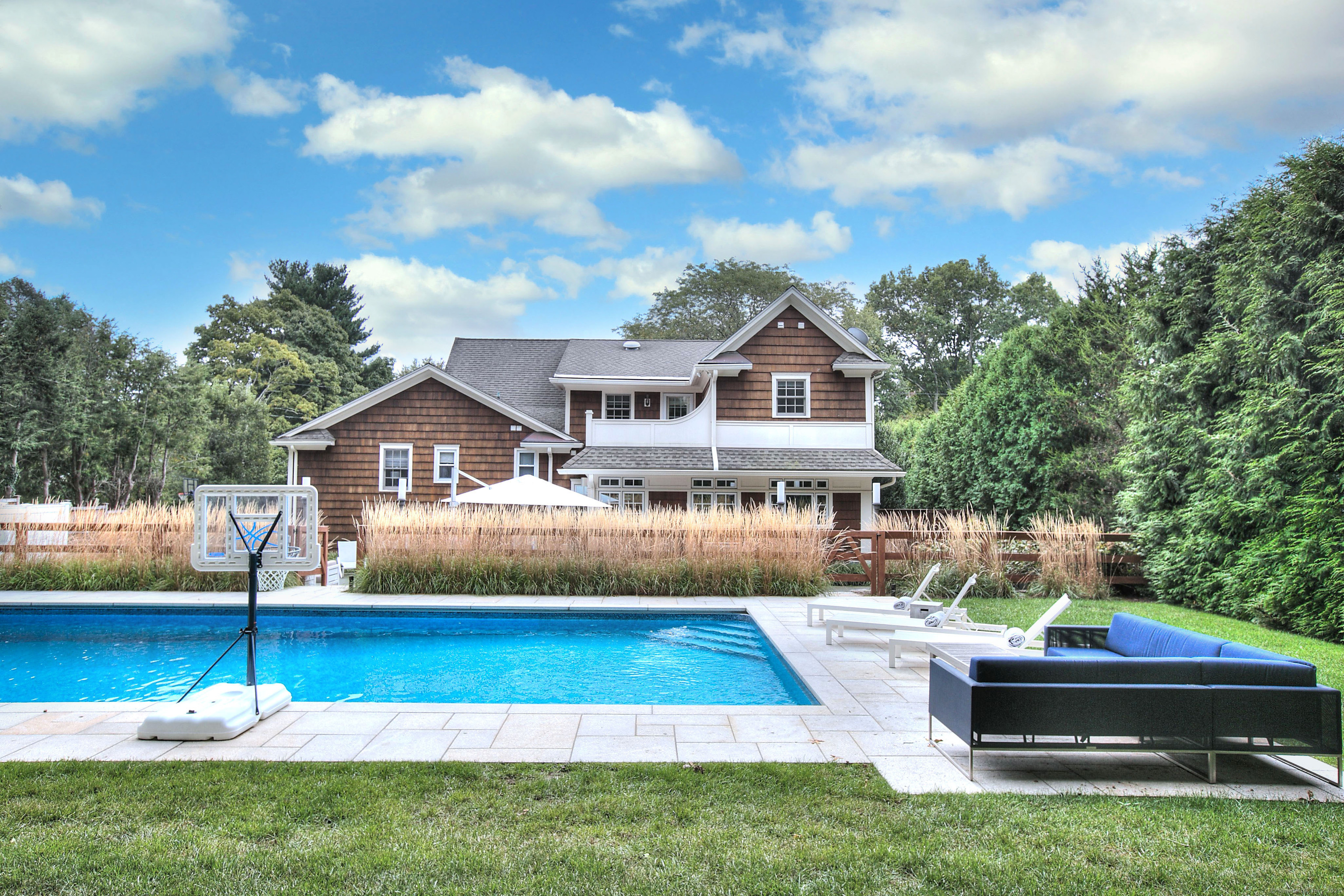 16 Juniper Road