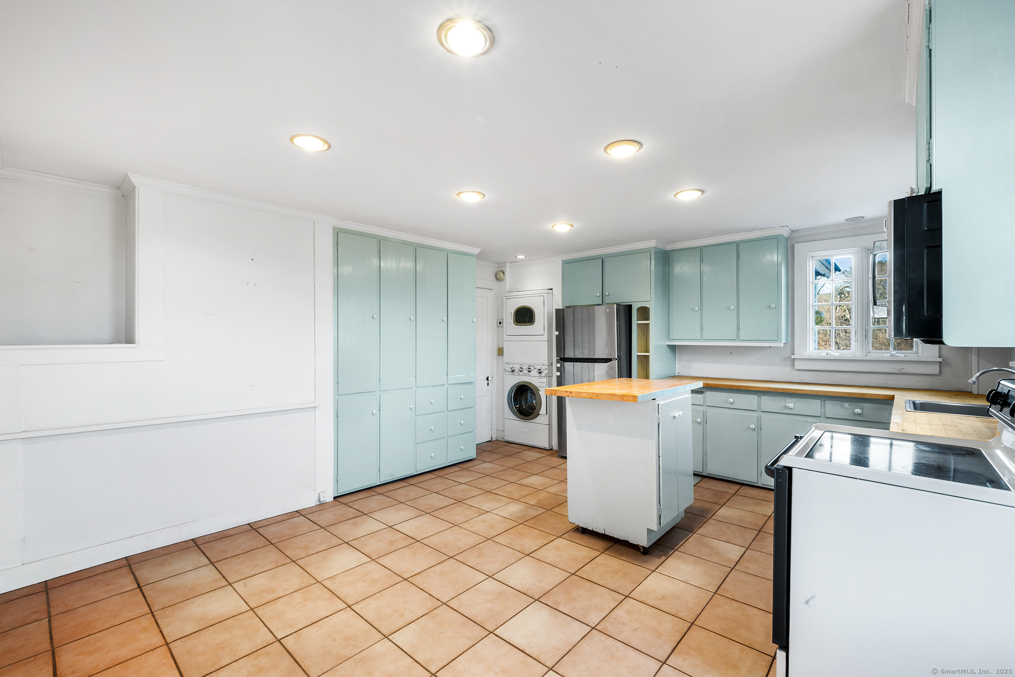 300 Walkley Hill Road