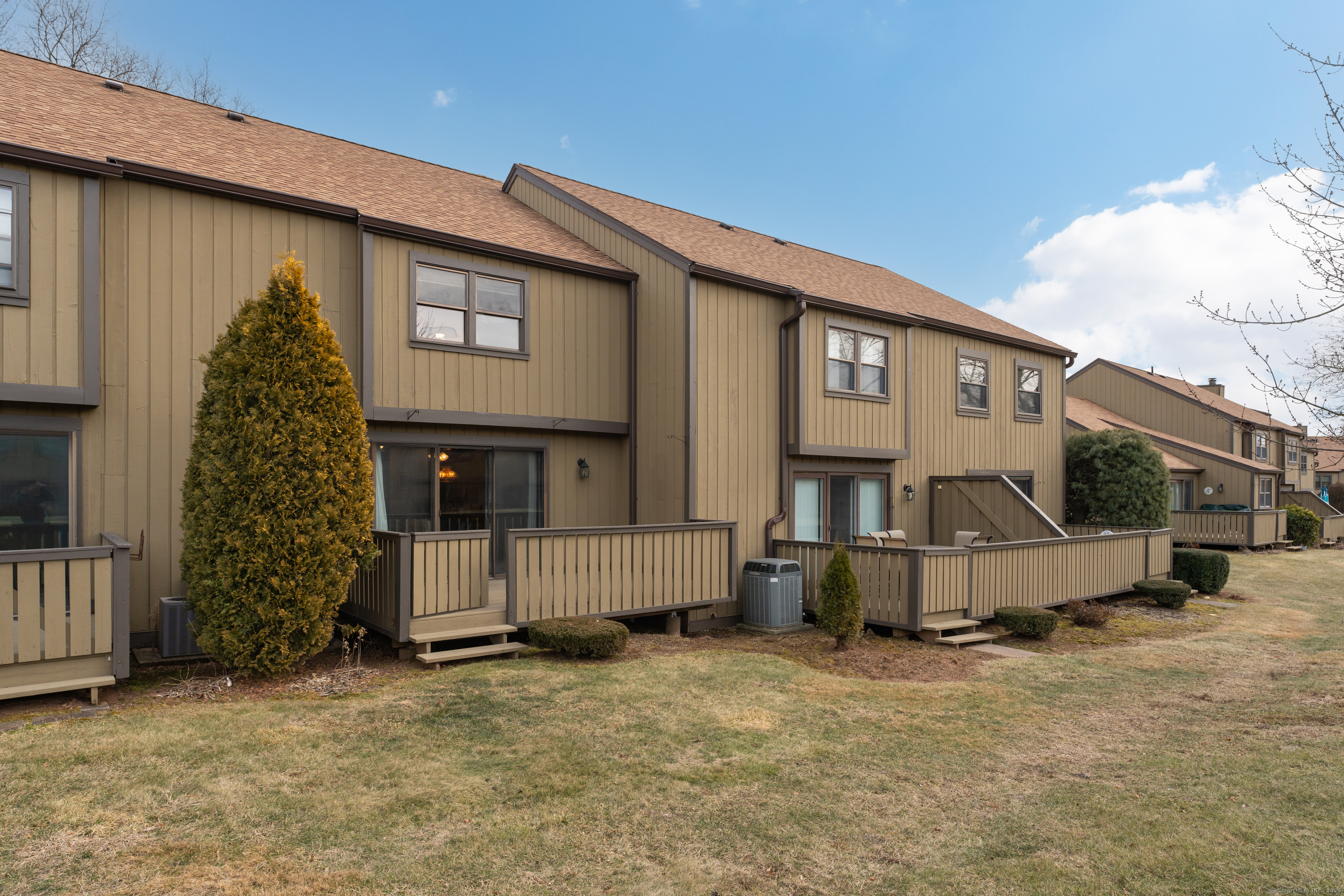 33 Mattabasset Drive 33