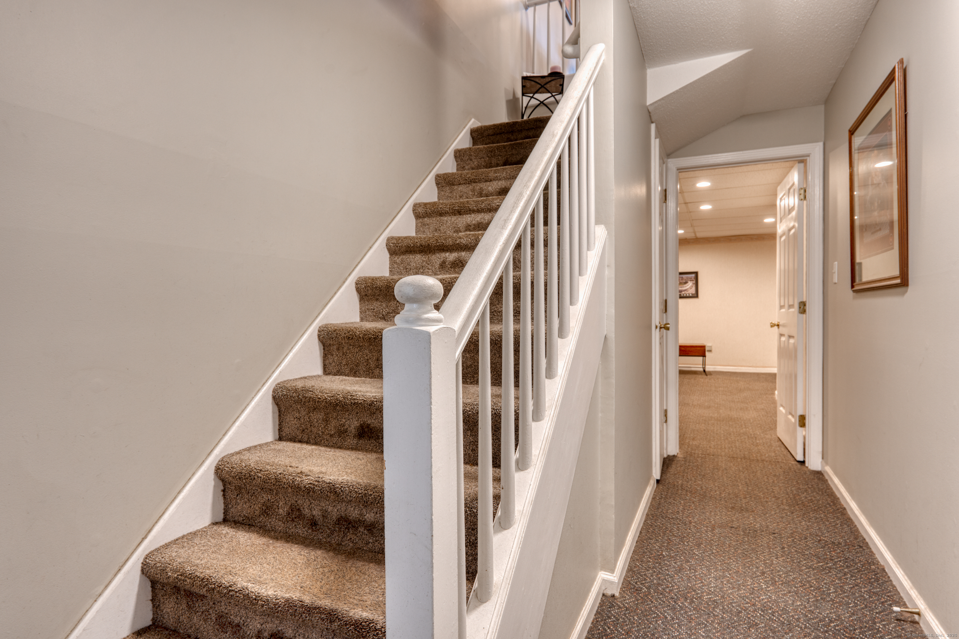 33 Mattabasset Drive 33