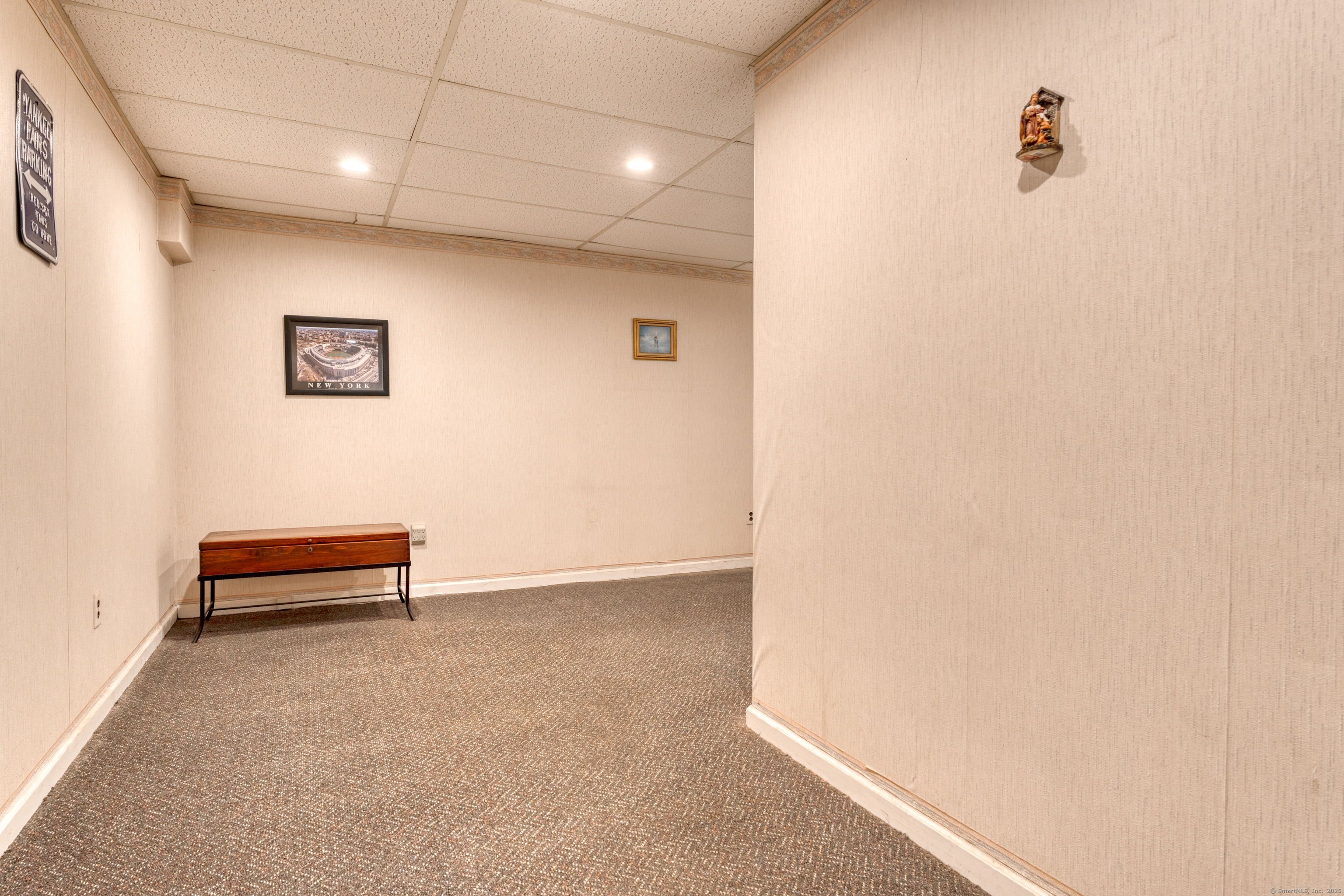 33 Mattabasset Drive 33