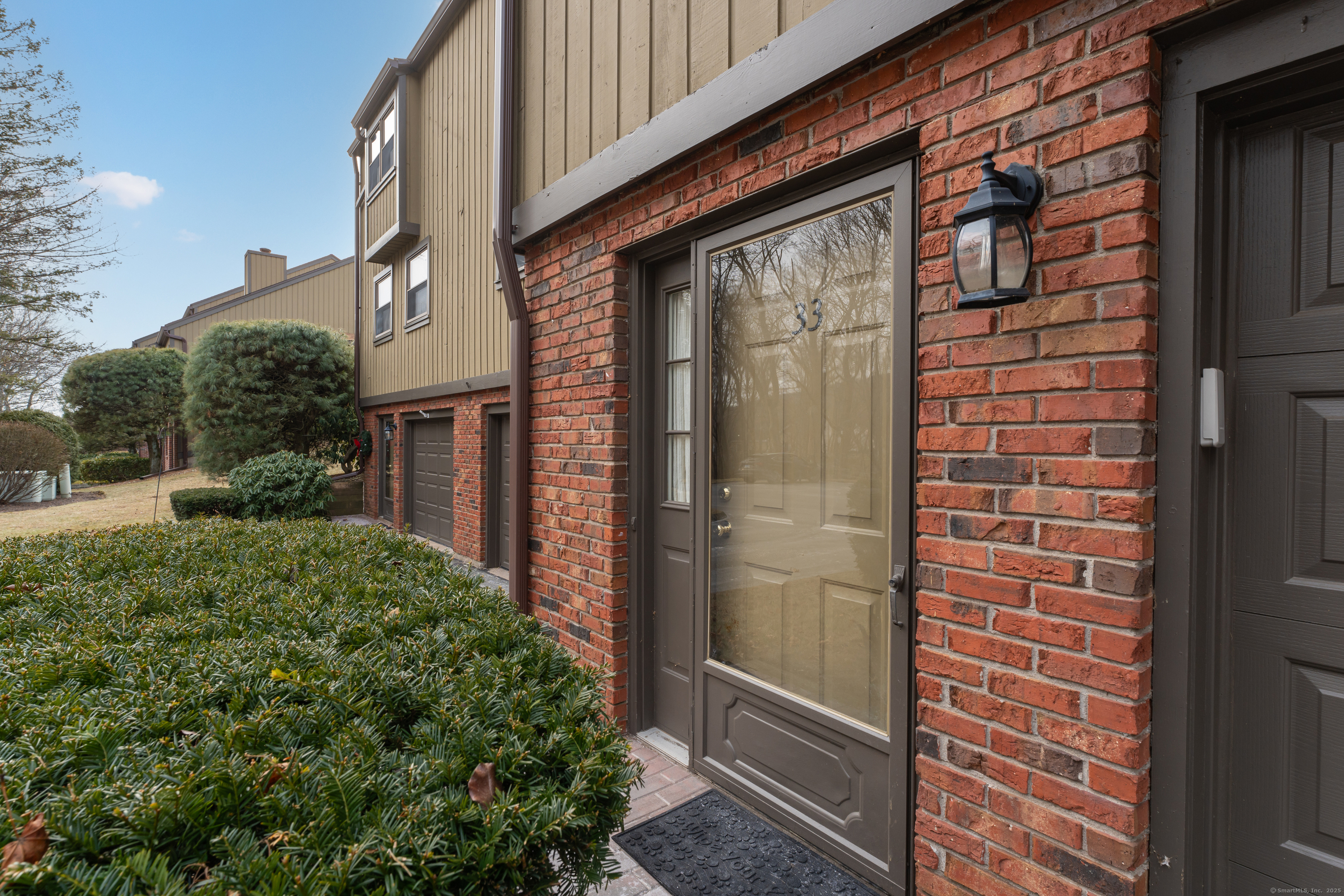 33 Mattabasset Drive 33