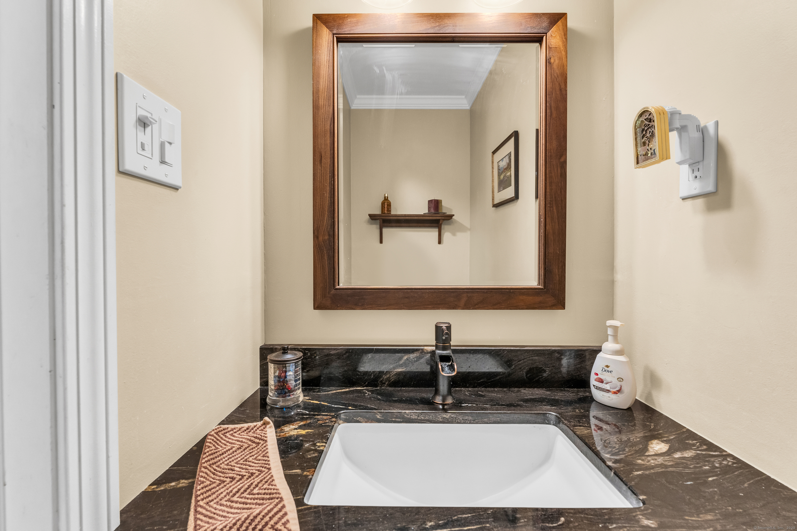 33 Mattabasset Drive 33